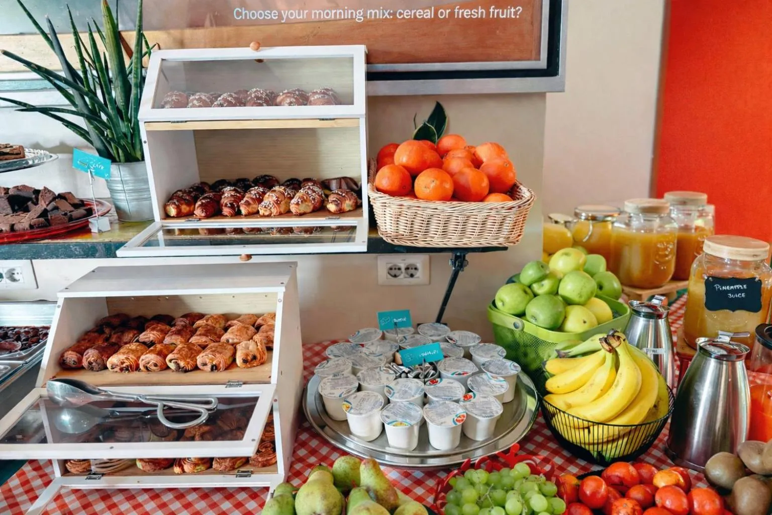 Buffet breakfast in Ostello Bello Firenze