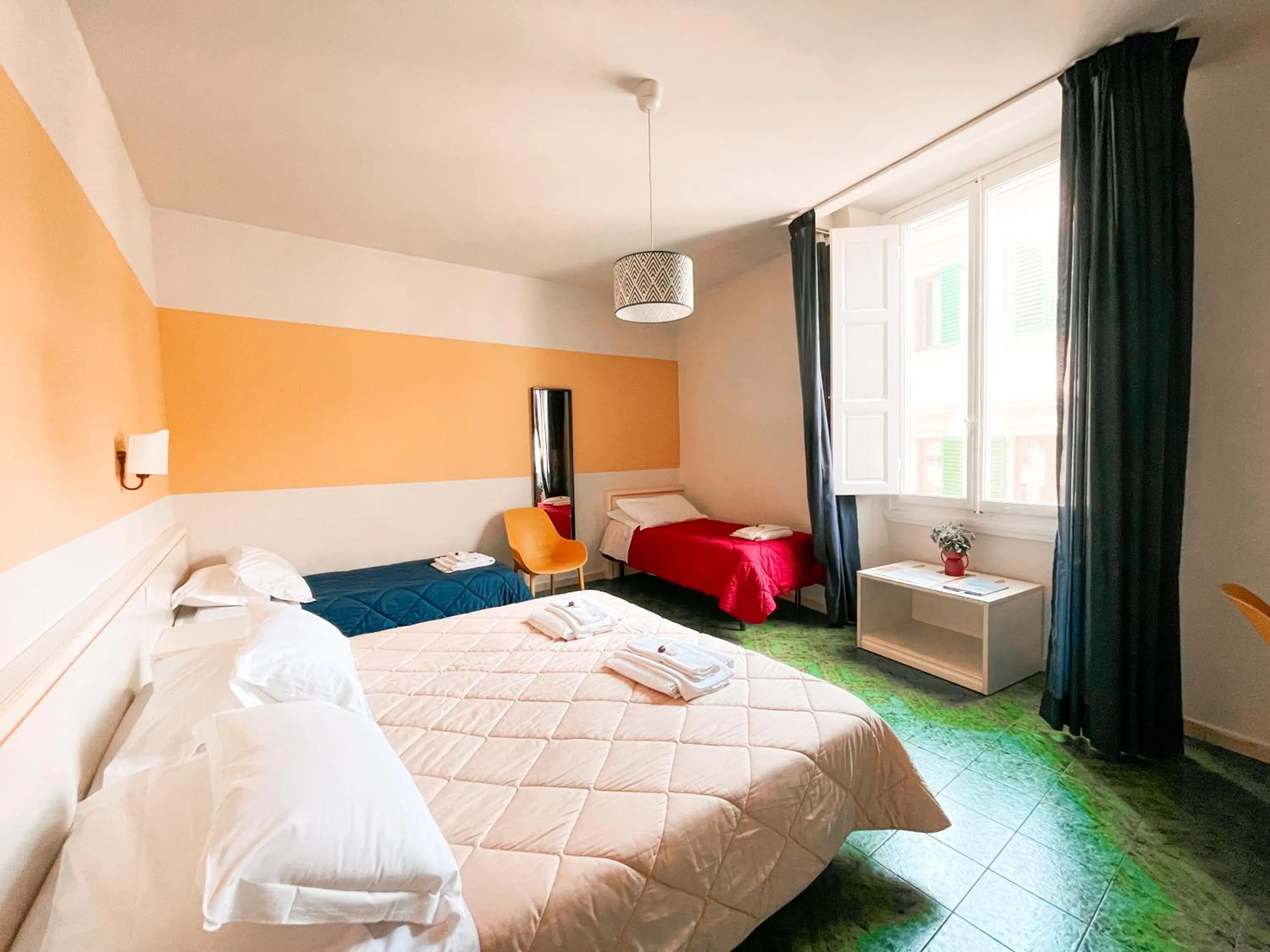 Family, Bed in Ostello Bello Firenze