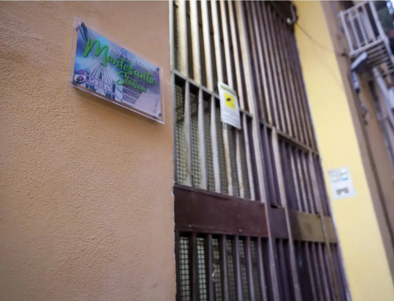 Property building in Montesanto Station