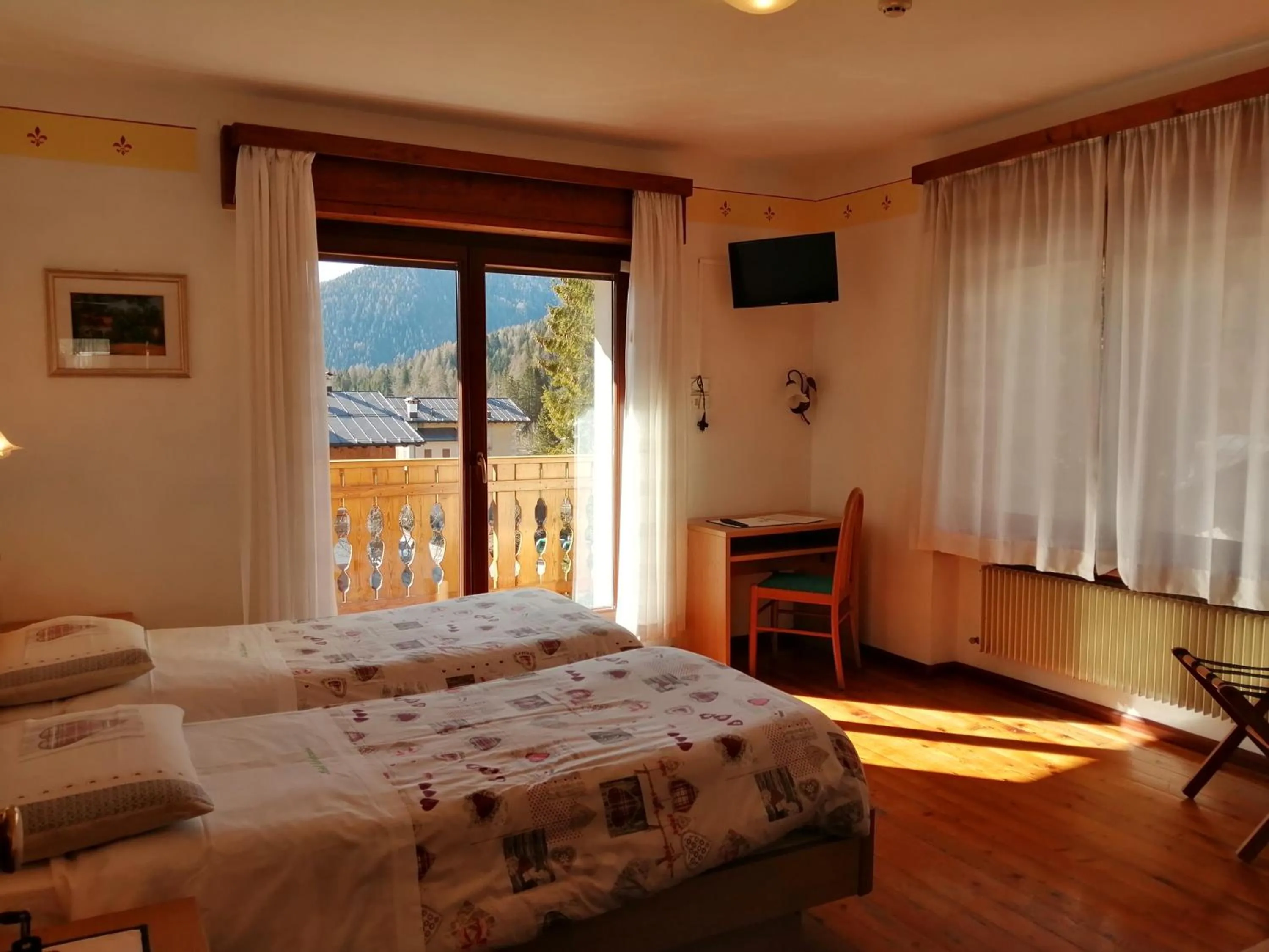 Bed in Hotel Edelweiss