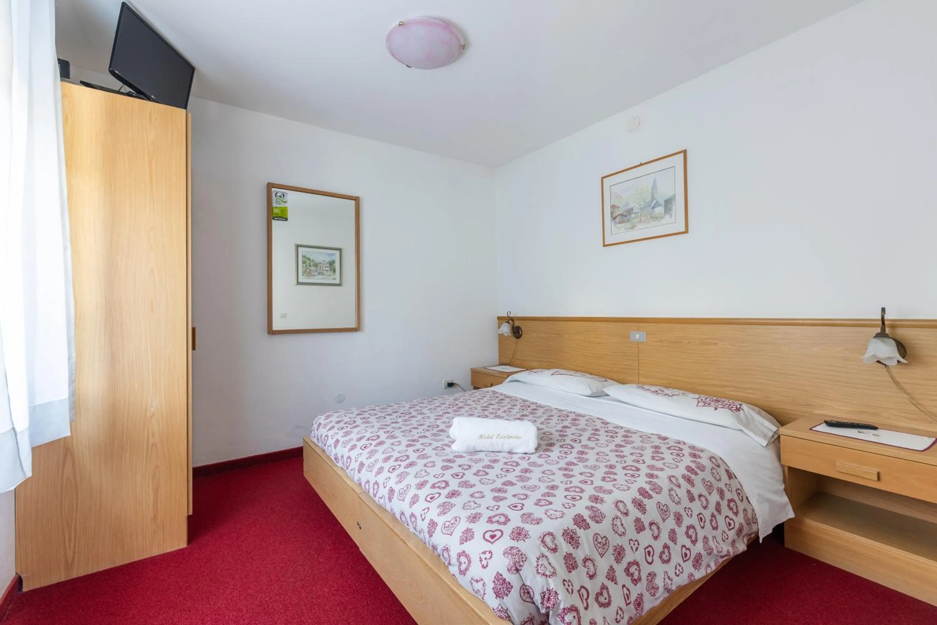 Bed in Hotel Edelweiss