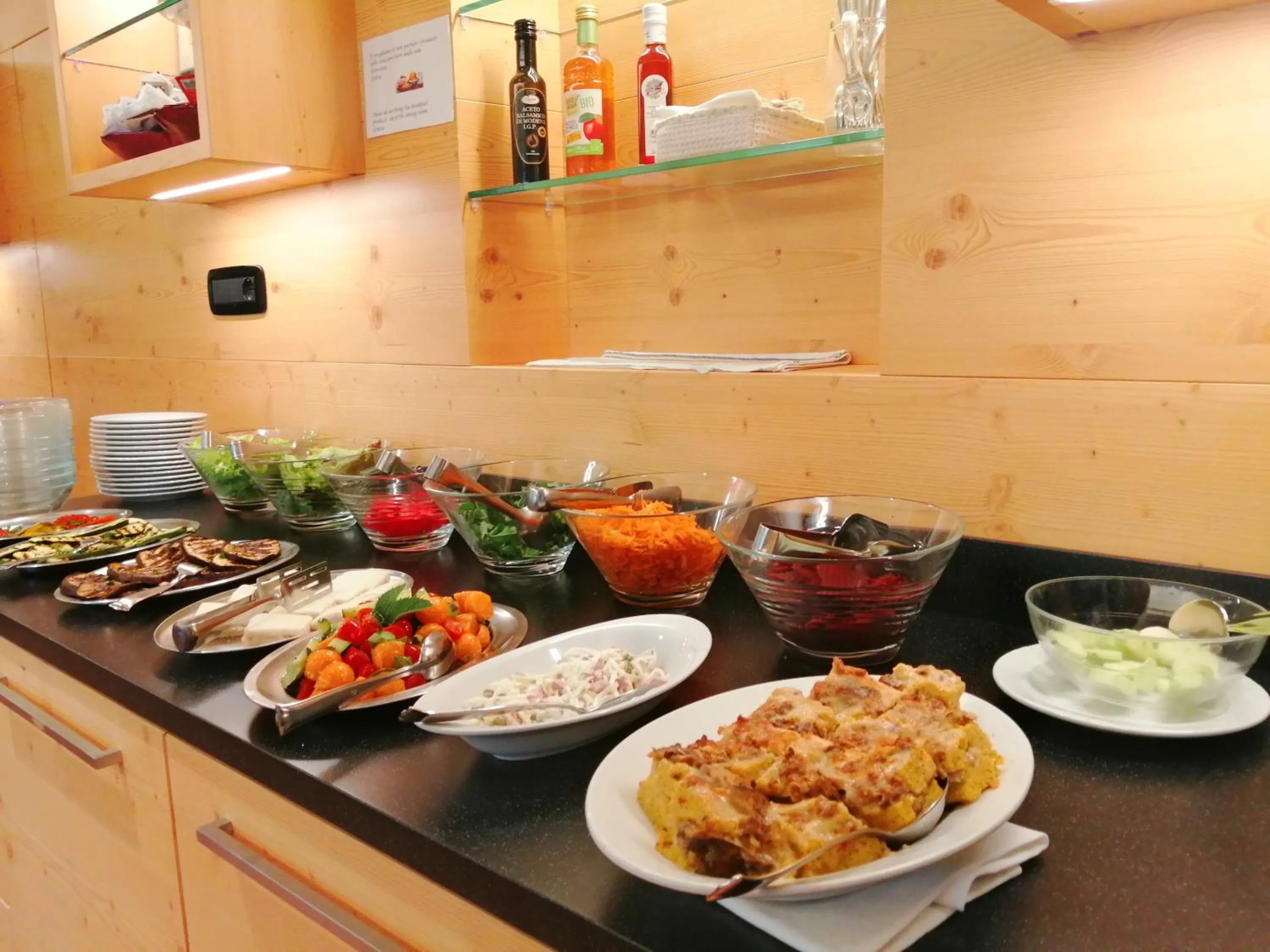 Restaurant/places to eat in Hotel Edelweiss