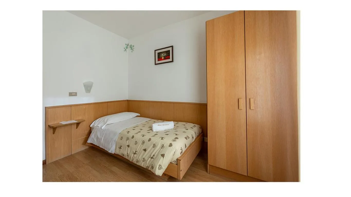 Bed in Hotel Edelweiss