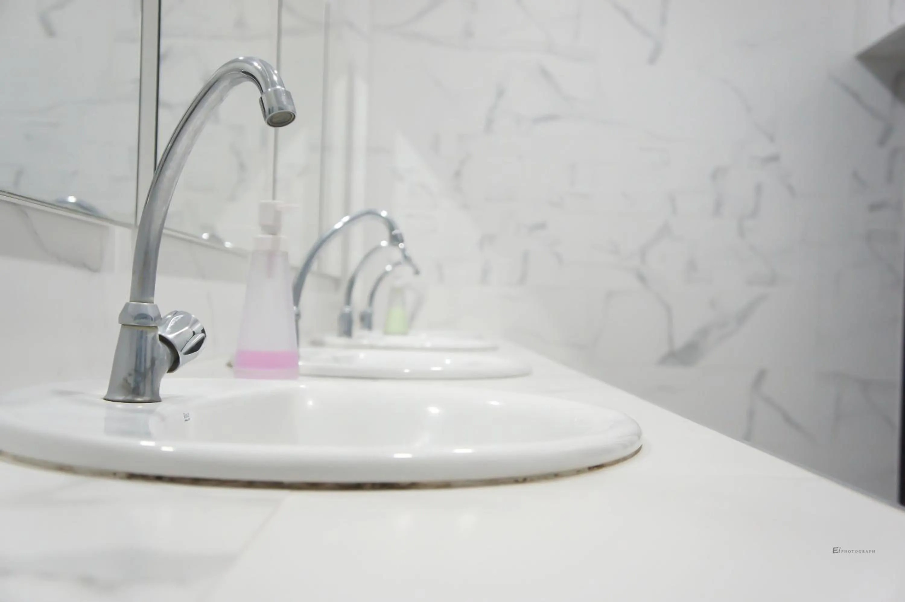 Bathroom in Valencia Hôtel & Appartements