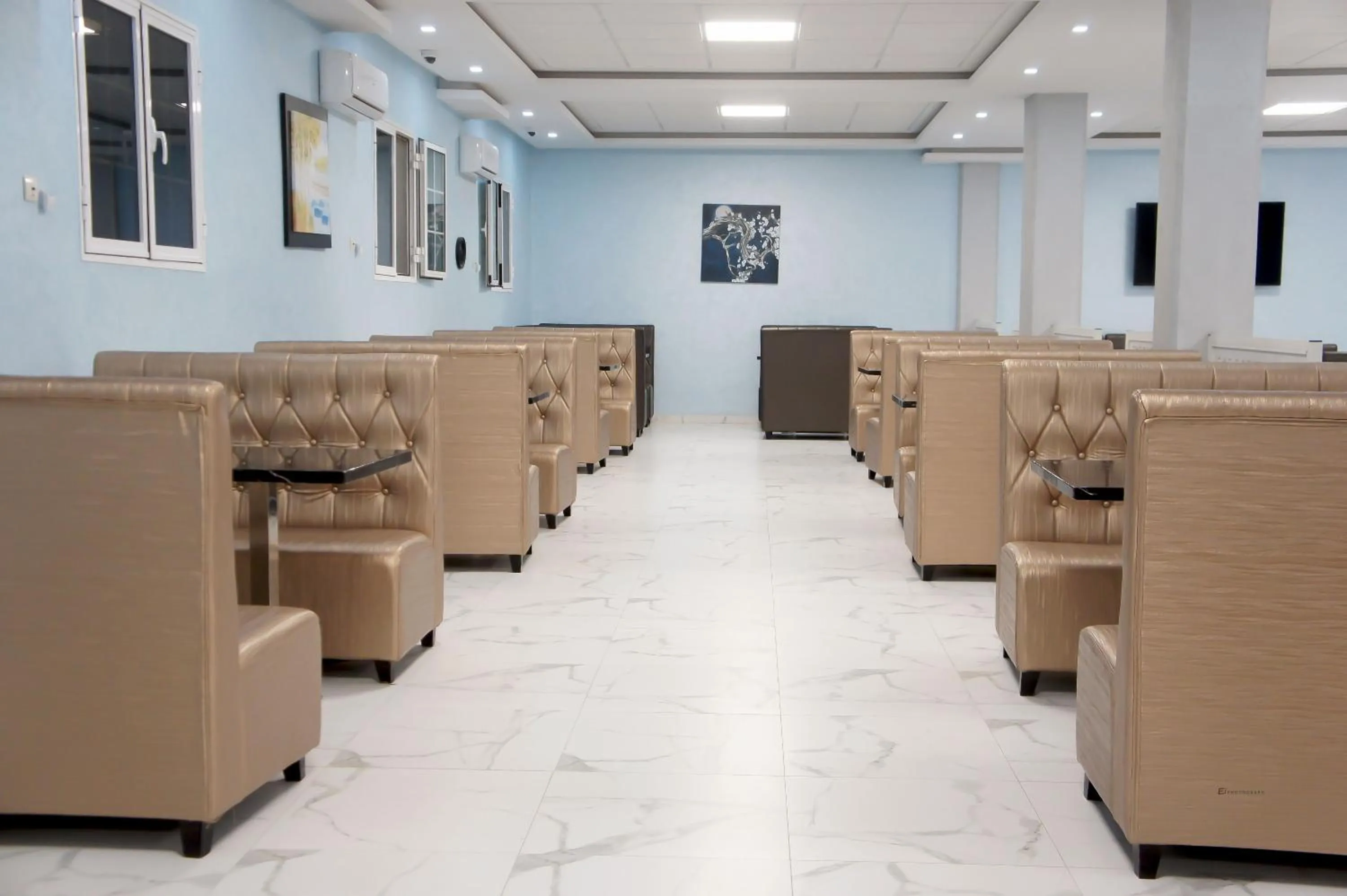 Coffee/tea facilities in Valencia Hôtel & Appartements