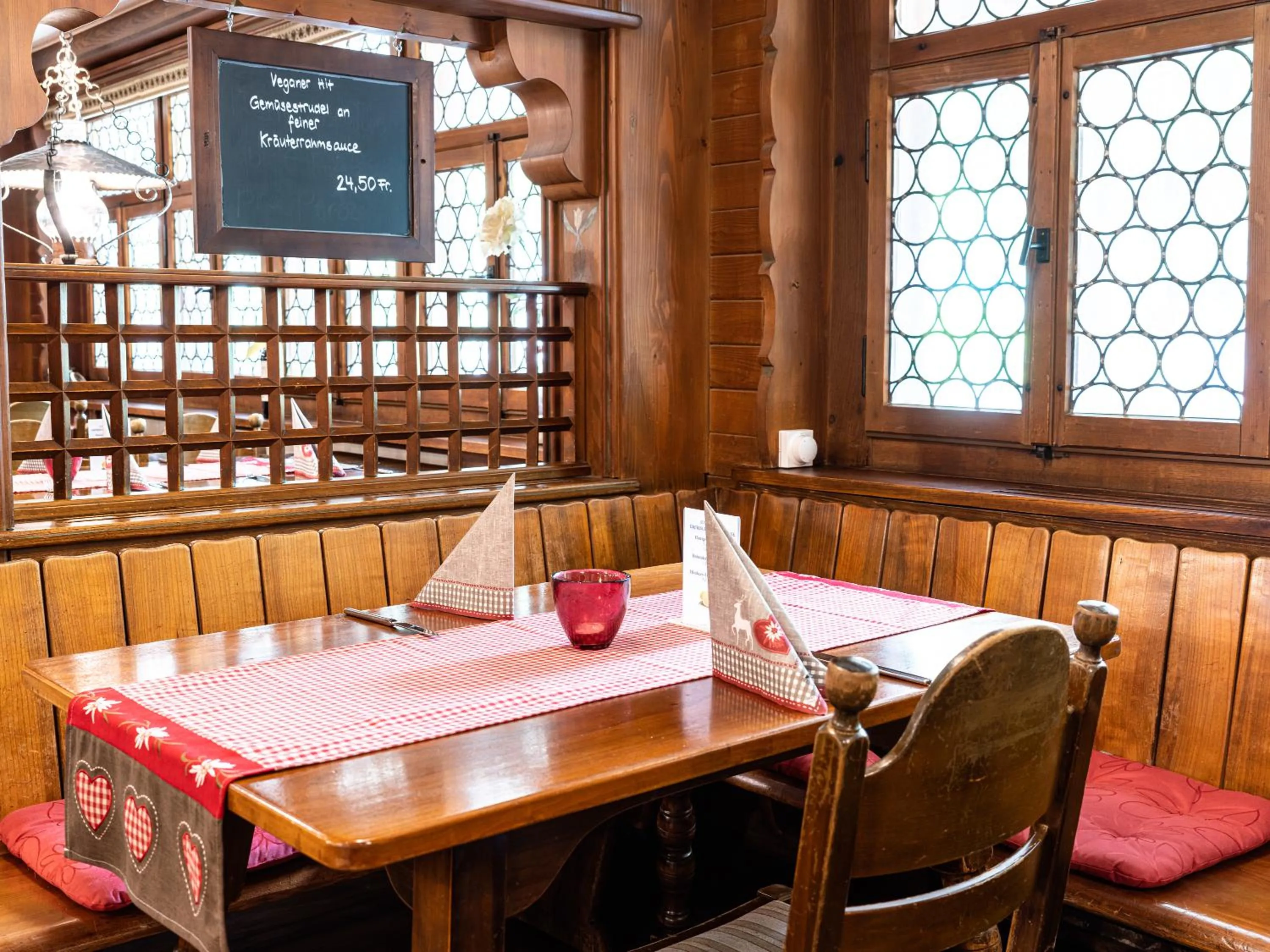 Restaurant/places to eat in Hotel Sternen Unterwasser