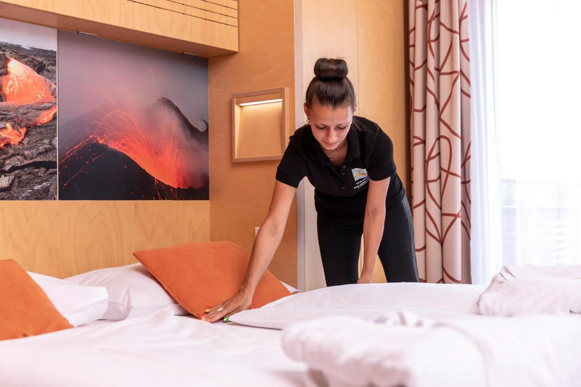 Staff, Bed in Vulkán Wellness Hotel & Camping
