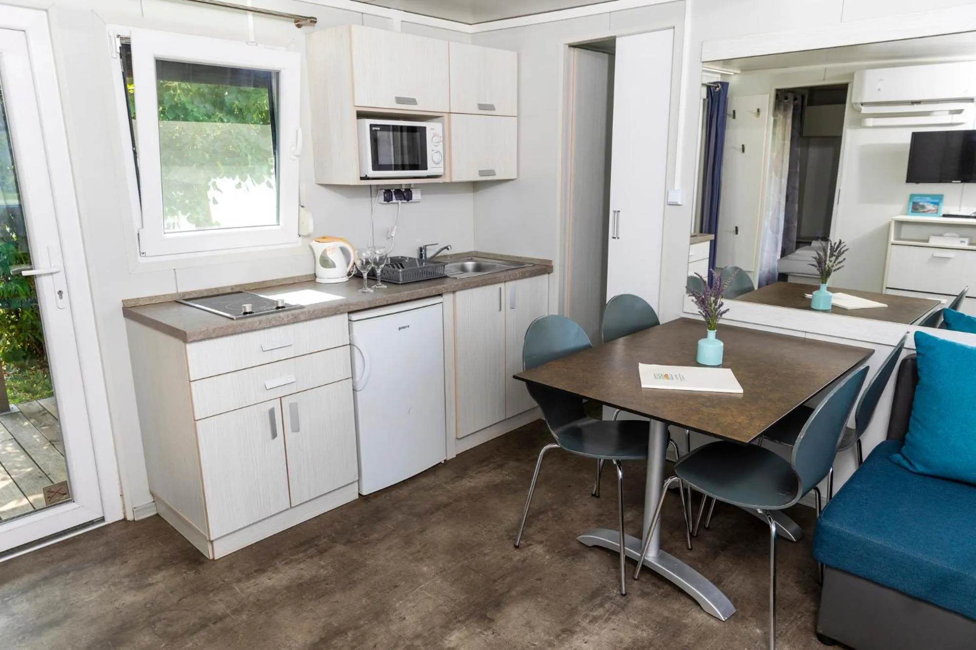 Kitchen or kitchenette in Vulkán Wellness Hotel & Camping