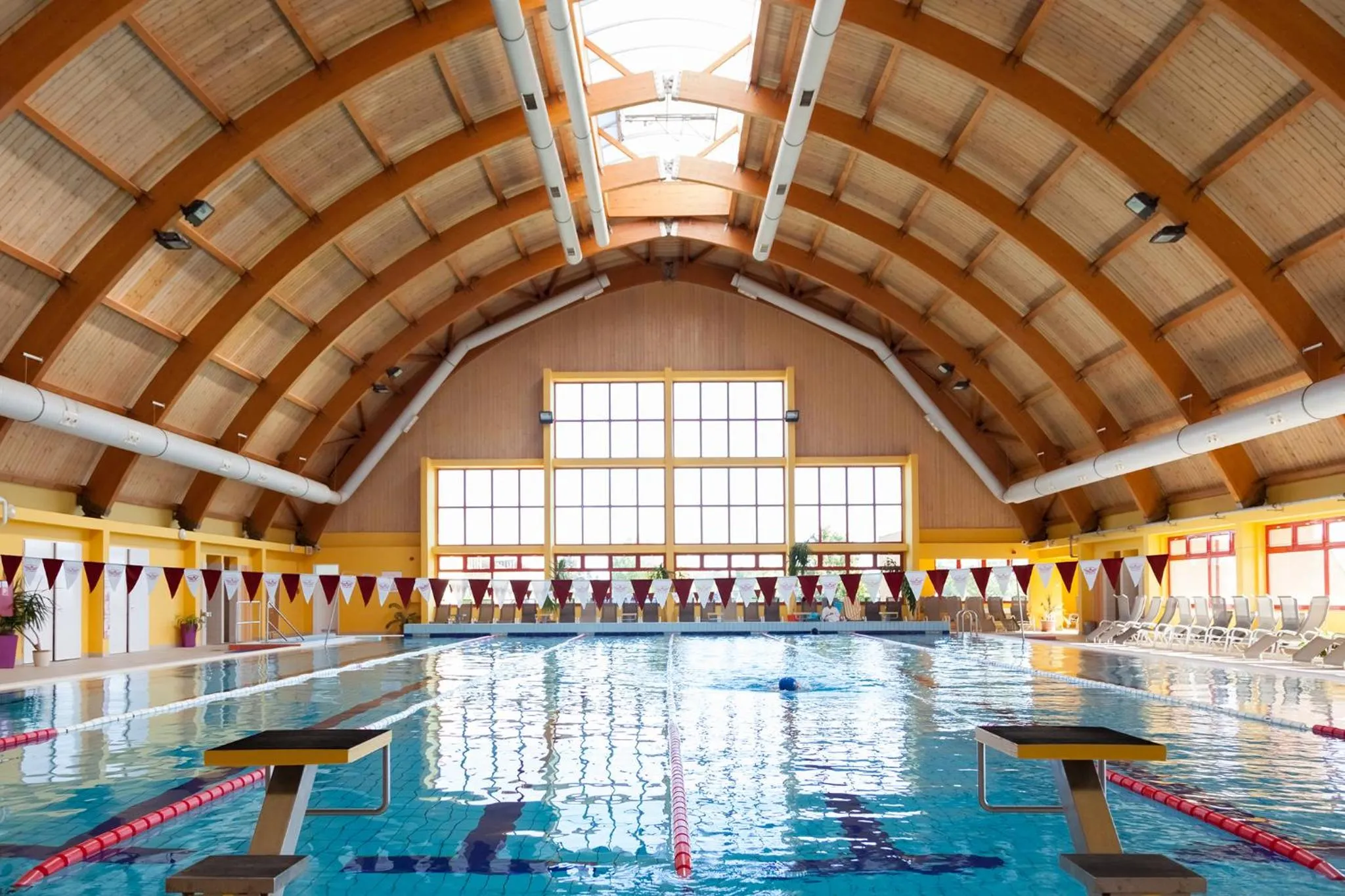 Swimming pool in Vulkán Wellness Hotel & Camping