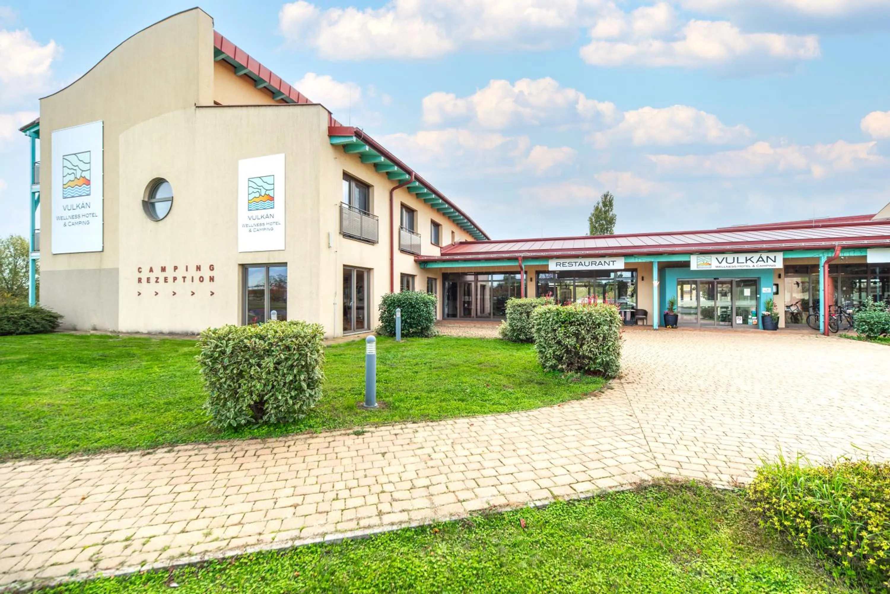 Property building in Vulkán Wellness Hotel & Camping