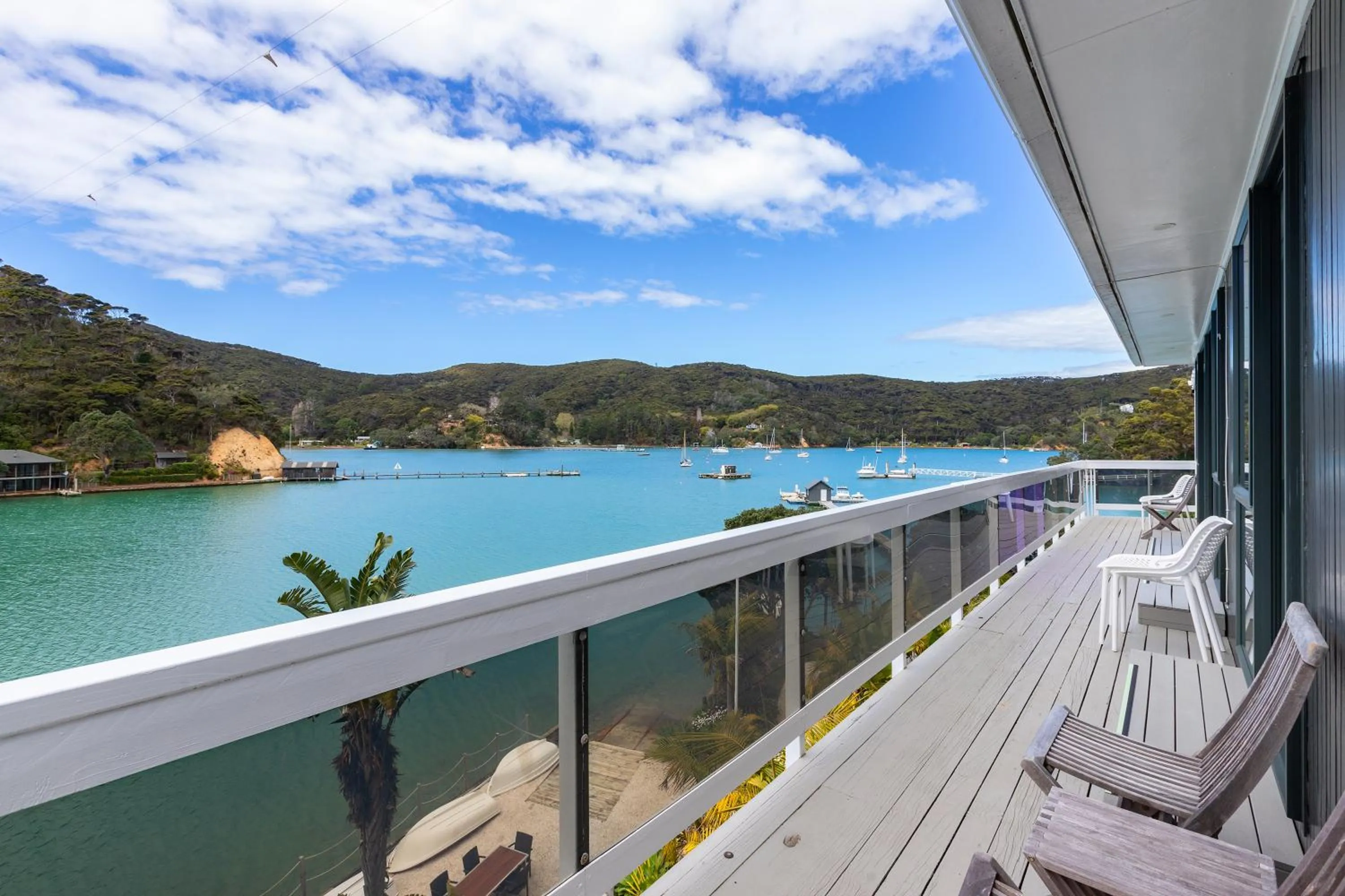 Balcony/Terrace in Kawau Lodge Boutique Resort