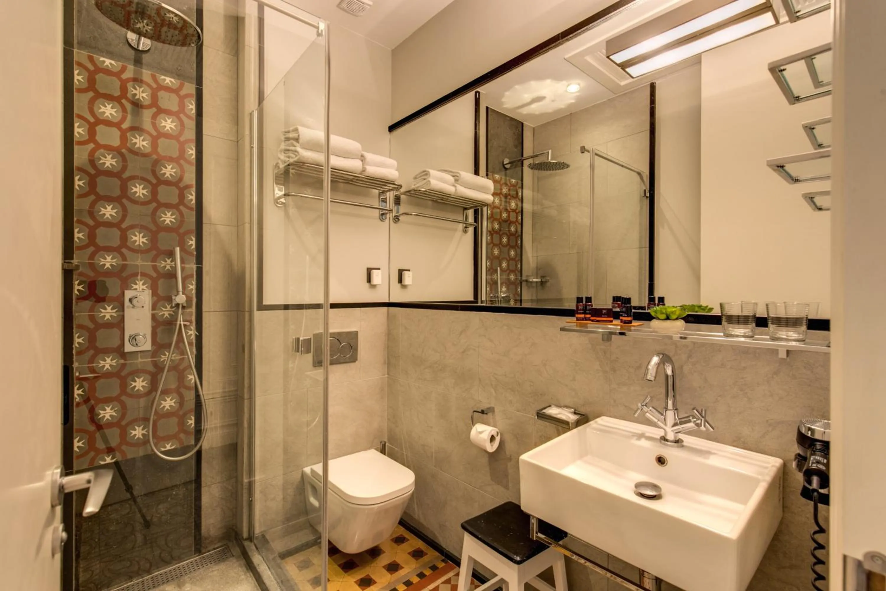 Shower in We Boutique Hotel Barcelona