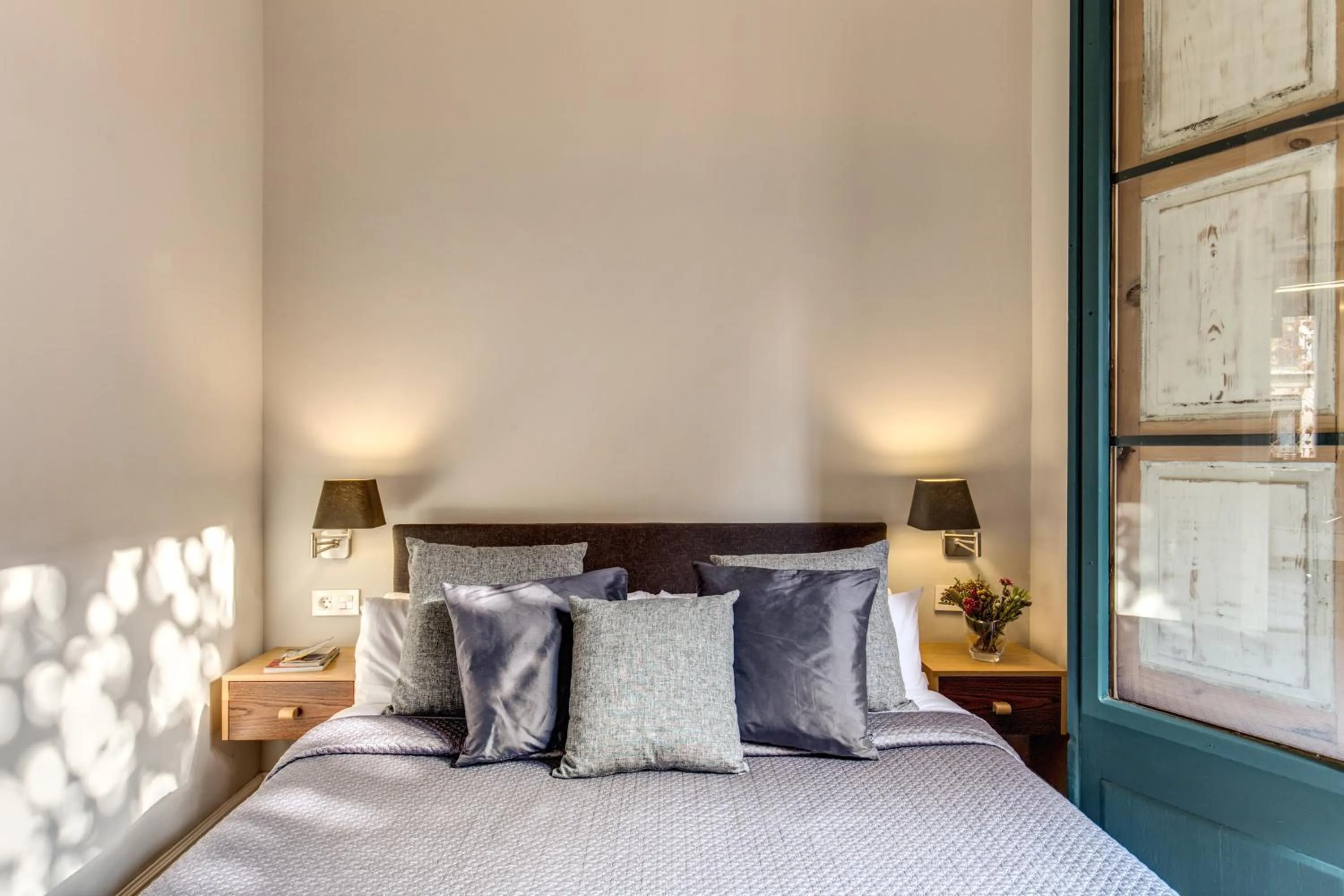Photo of the whole room, Bed in We Boutique Hotel Barcelona