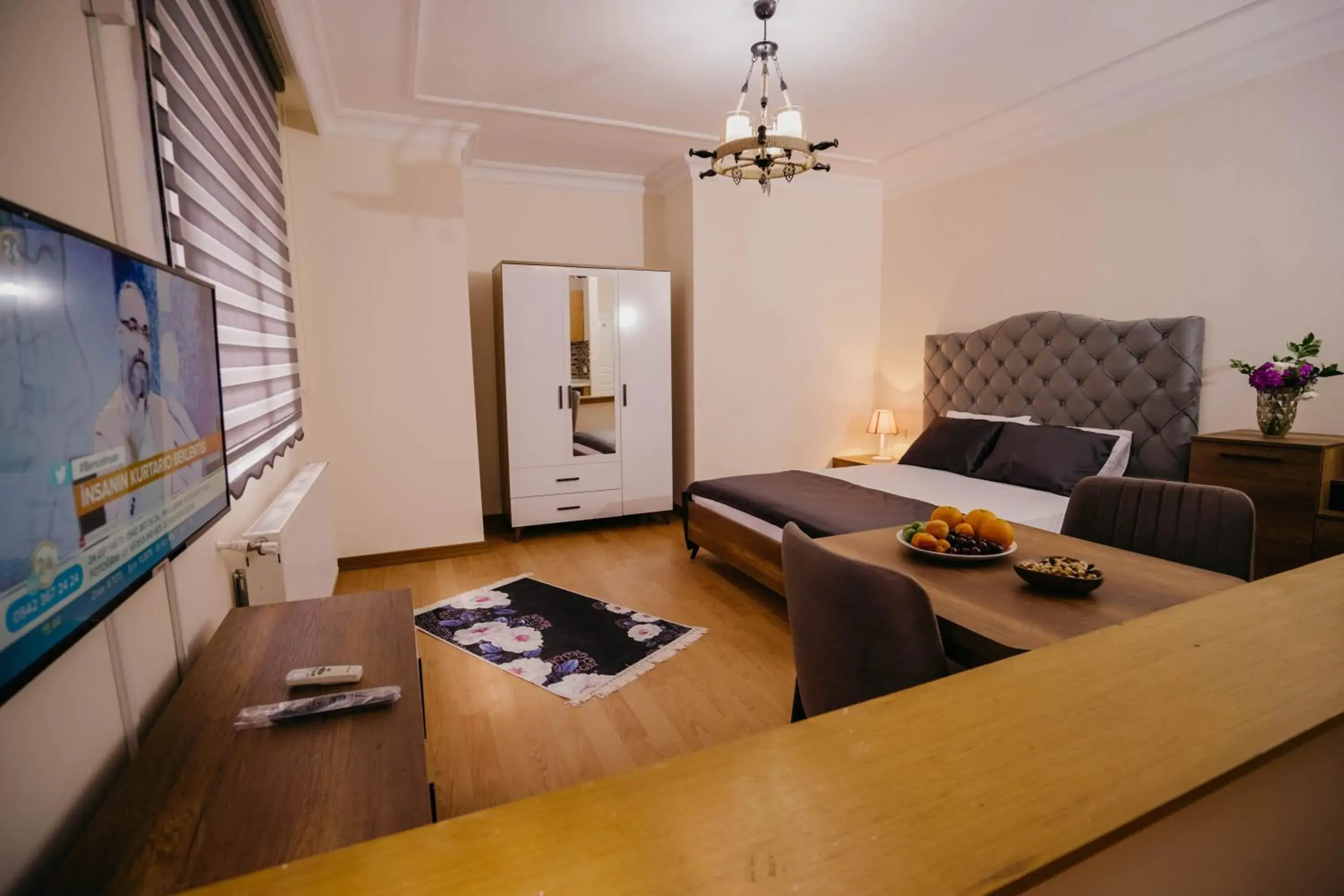 Deluxe Double Room (2 Adults + 1 Child) in Cihangir by Aydin Suite Hotel Deluxe Double Room (2 Adults + 1 Child) in Cihangir by Aydin Suite Hotel