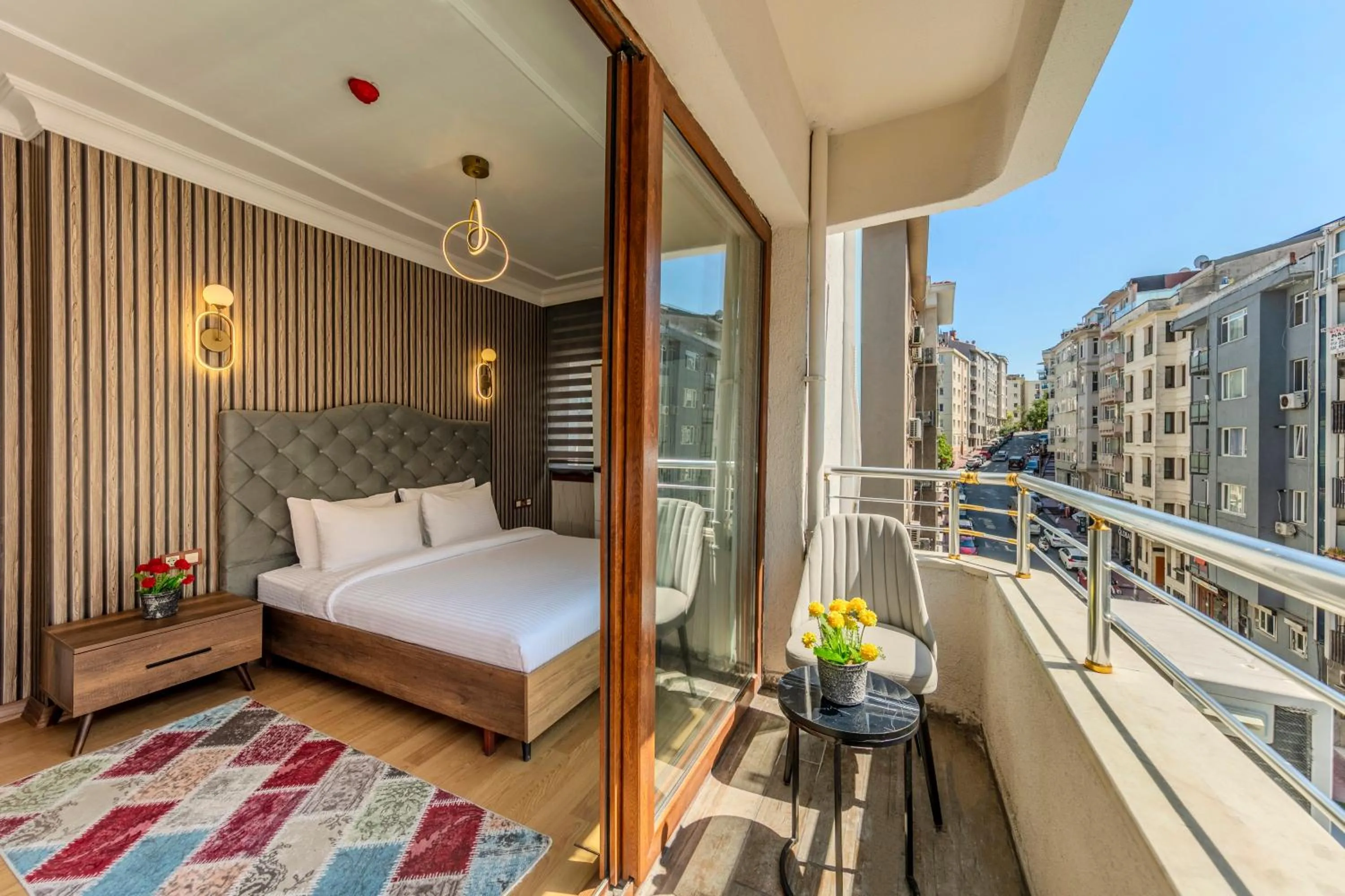 Patio, Bed in Istanbul Galata Port Modern Suite & Apartments Taksim
