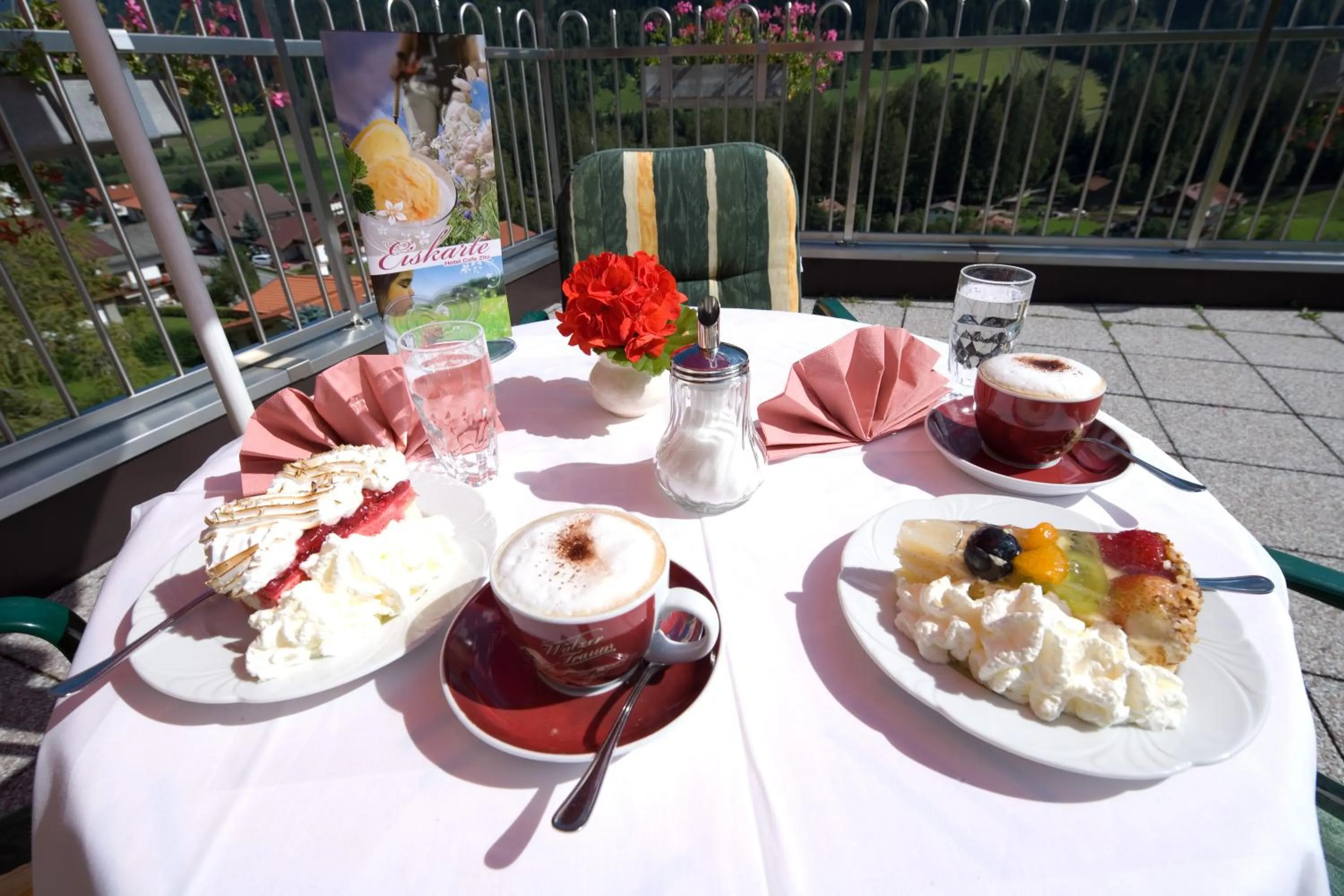 Restaurant/places to eat in Hotel Zita