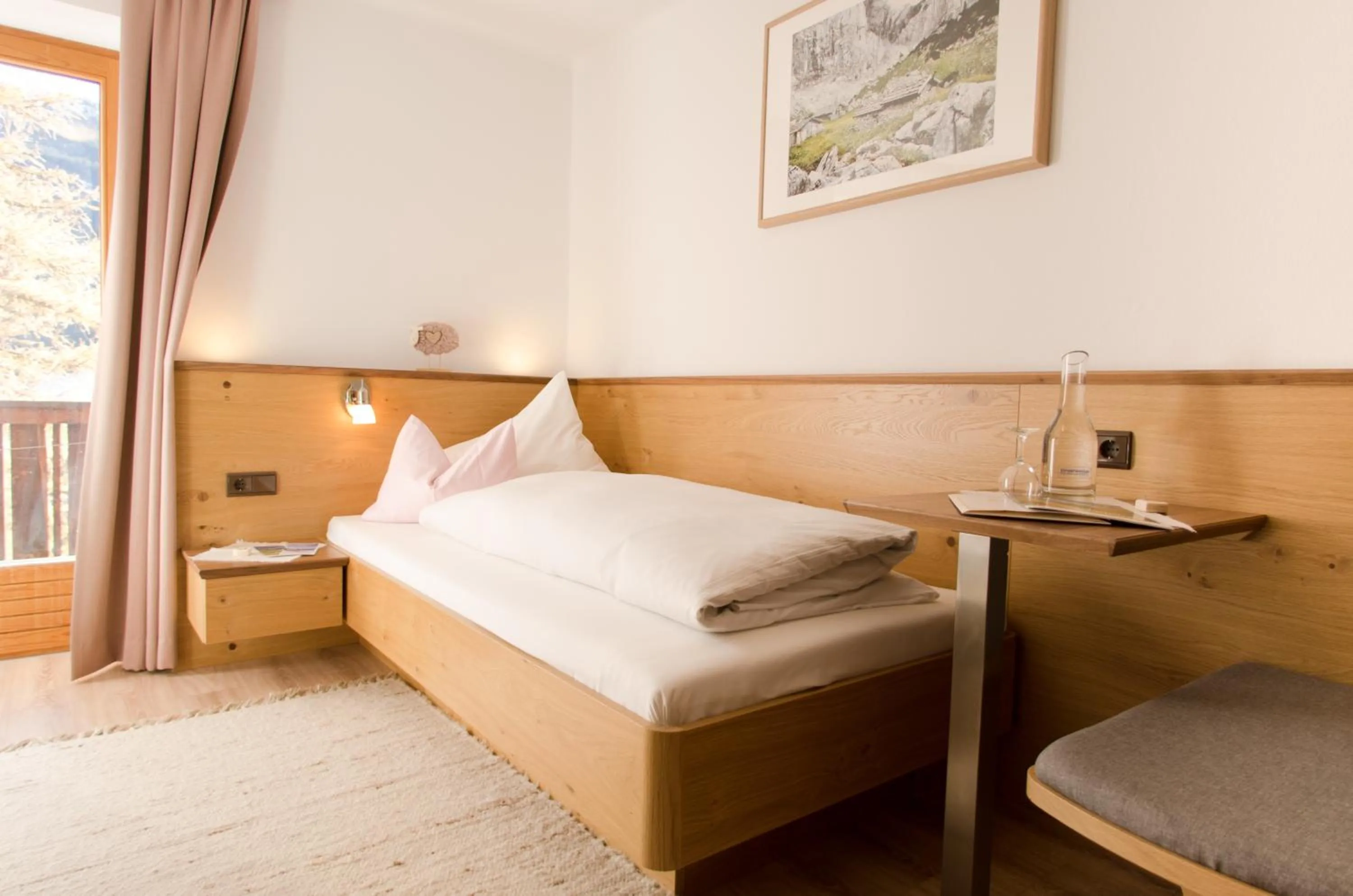 Photo of the whole room, Bed in Hotel Zita