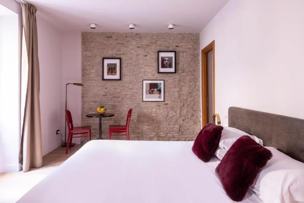 Bed in DownTown Boutique House - CA Domus Collection