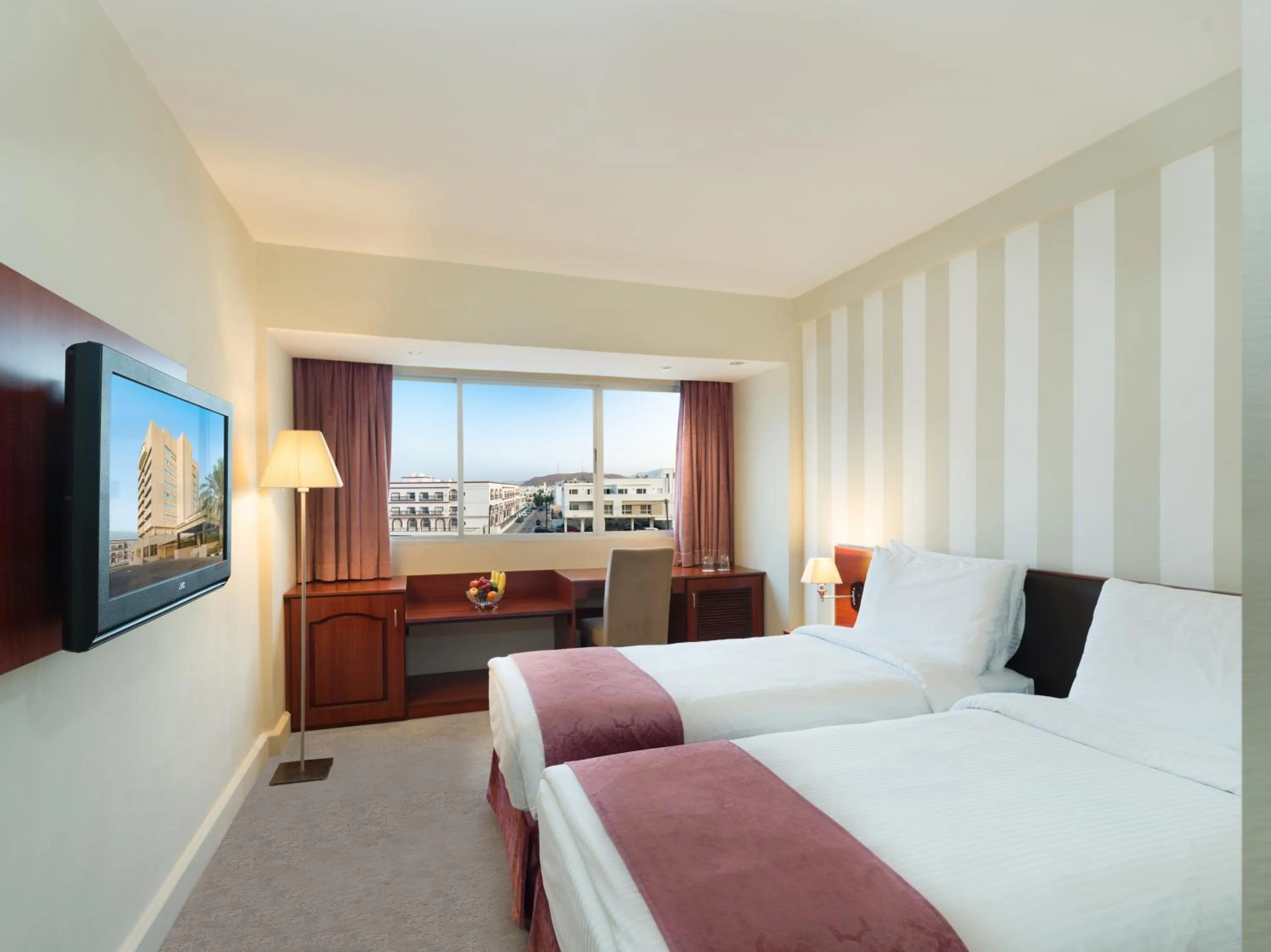 Bedroom, Bed in Al Falaj Hotel