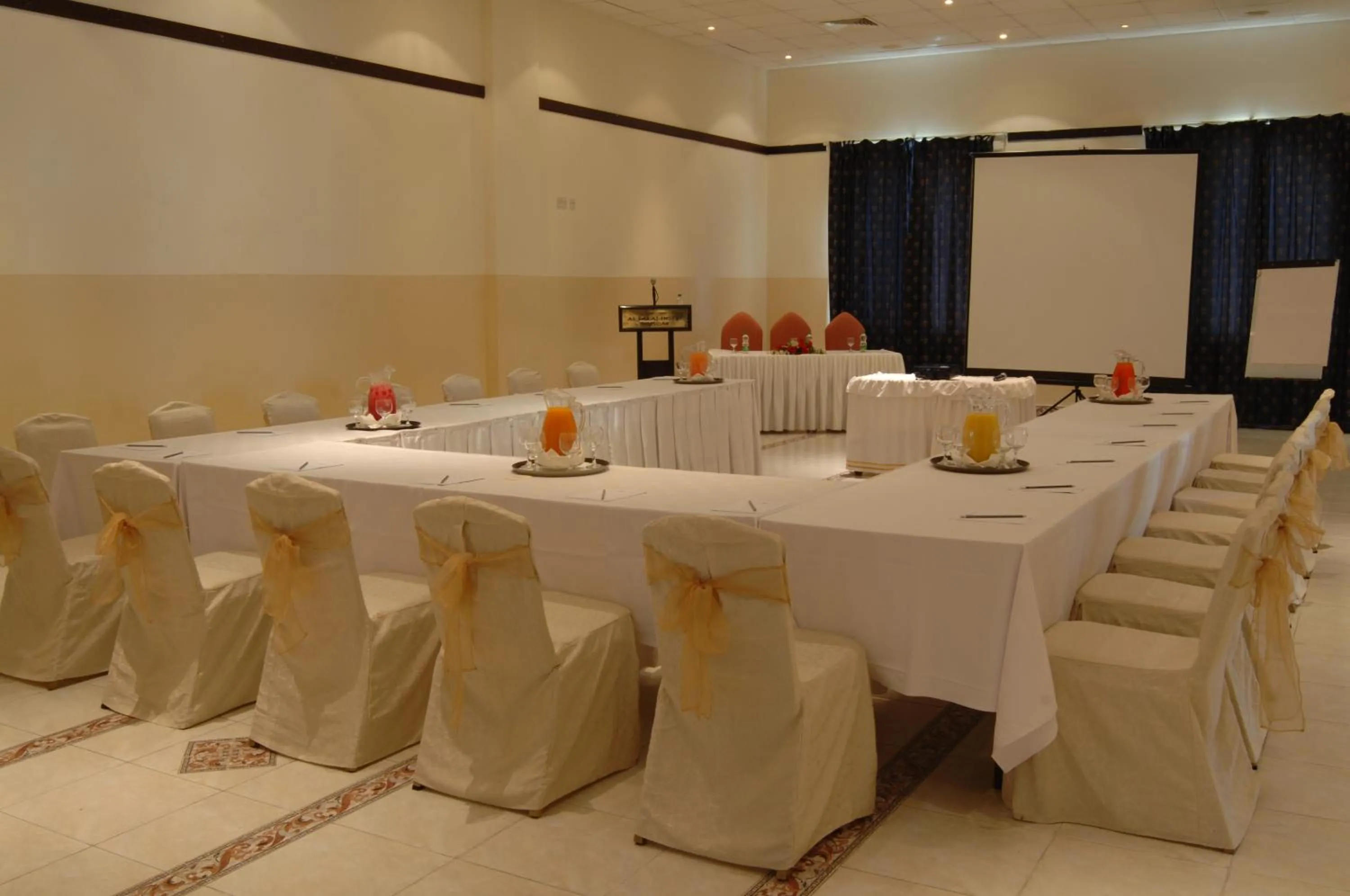Banquet/Function facilities in Al Falaj Hotel