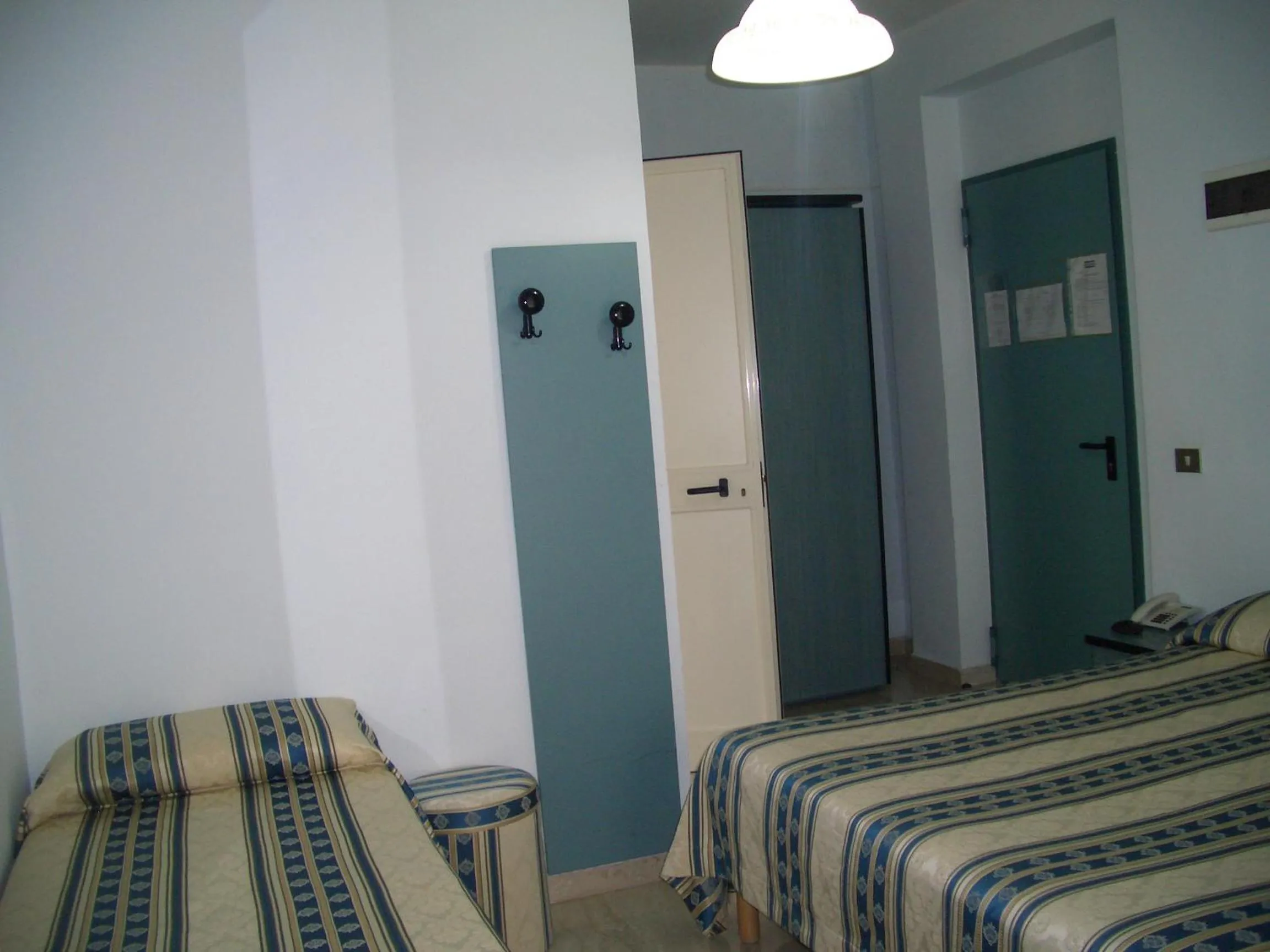 Bedroom, Bed in King Hotel