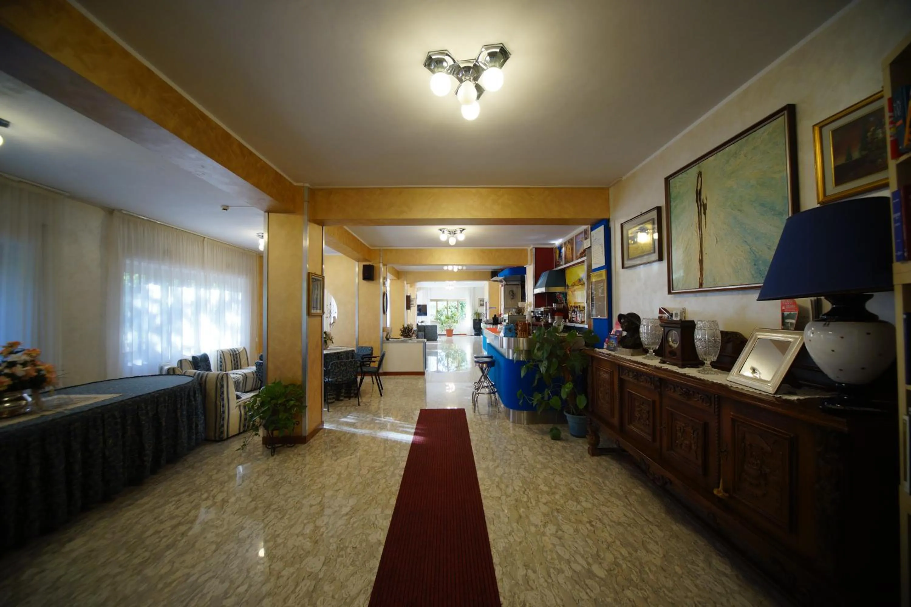 Lobby or reception in King Hotel