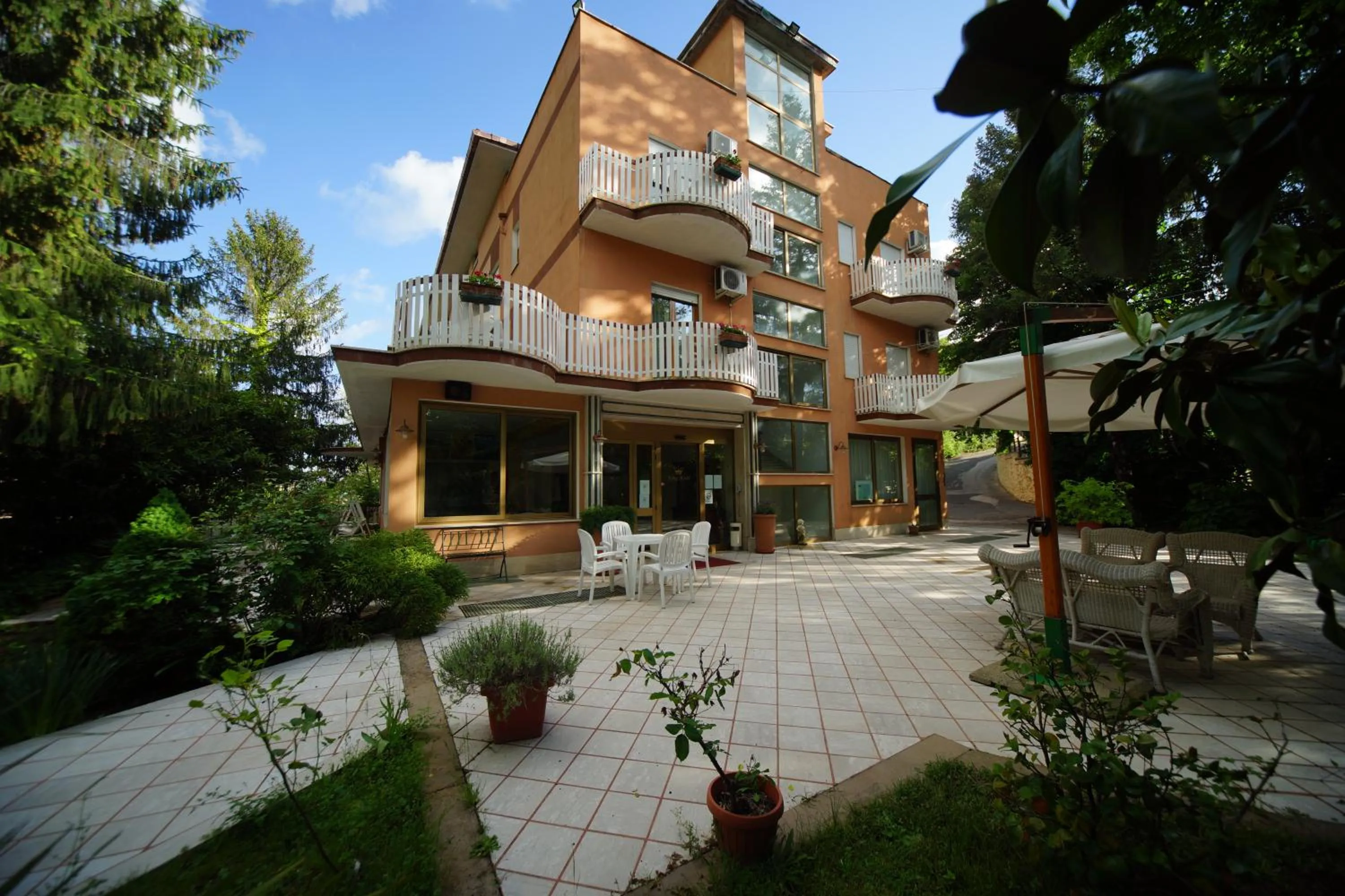 Property building in King Hotel