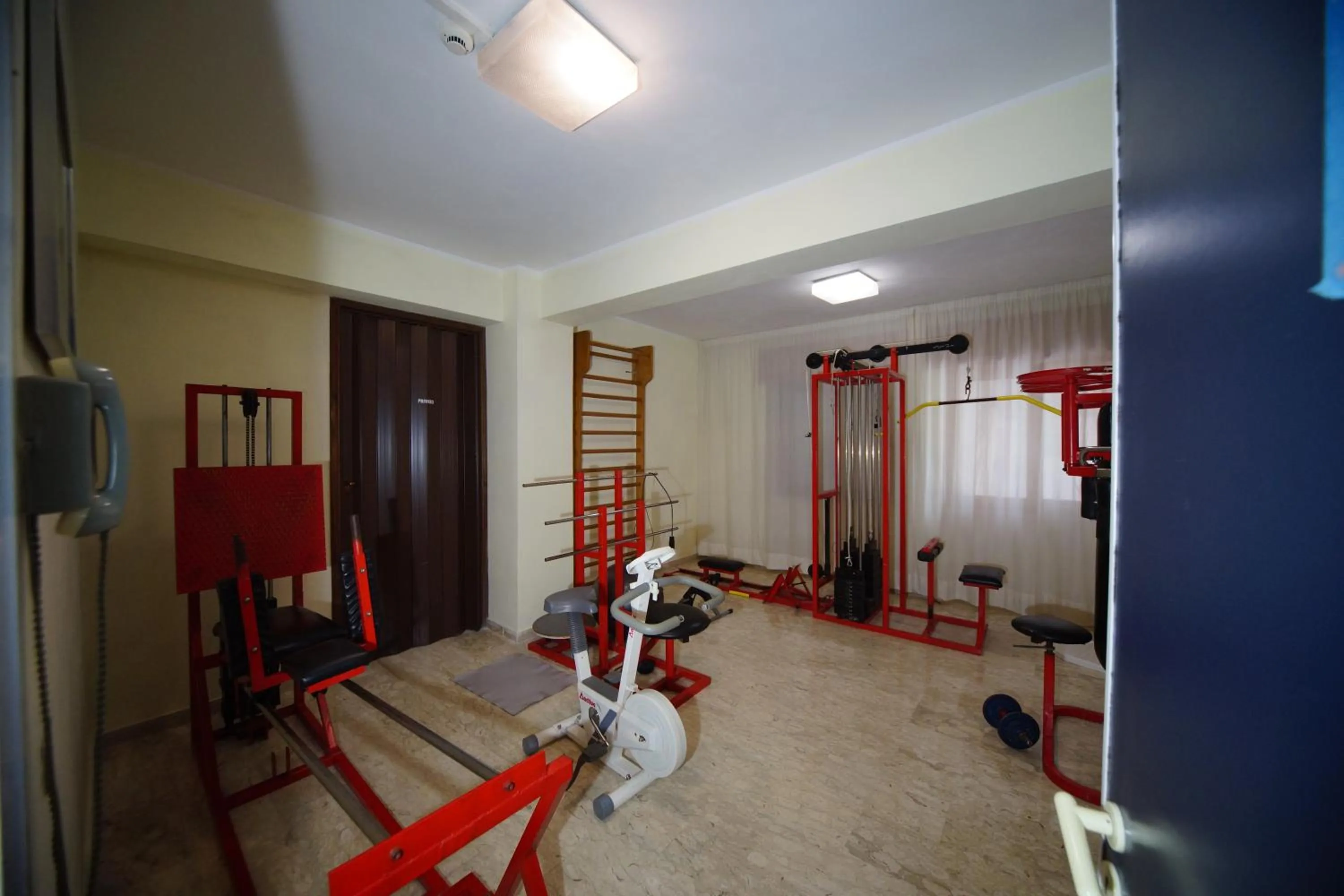 Fitness centre/facilities in King Hotel