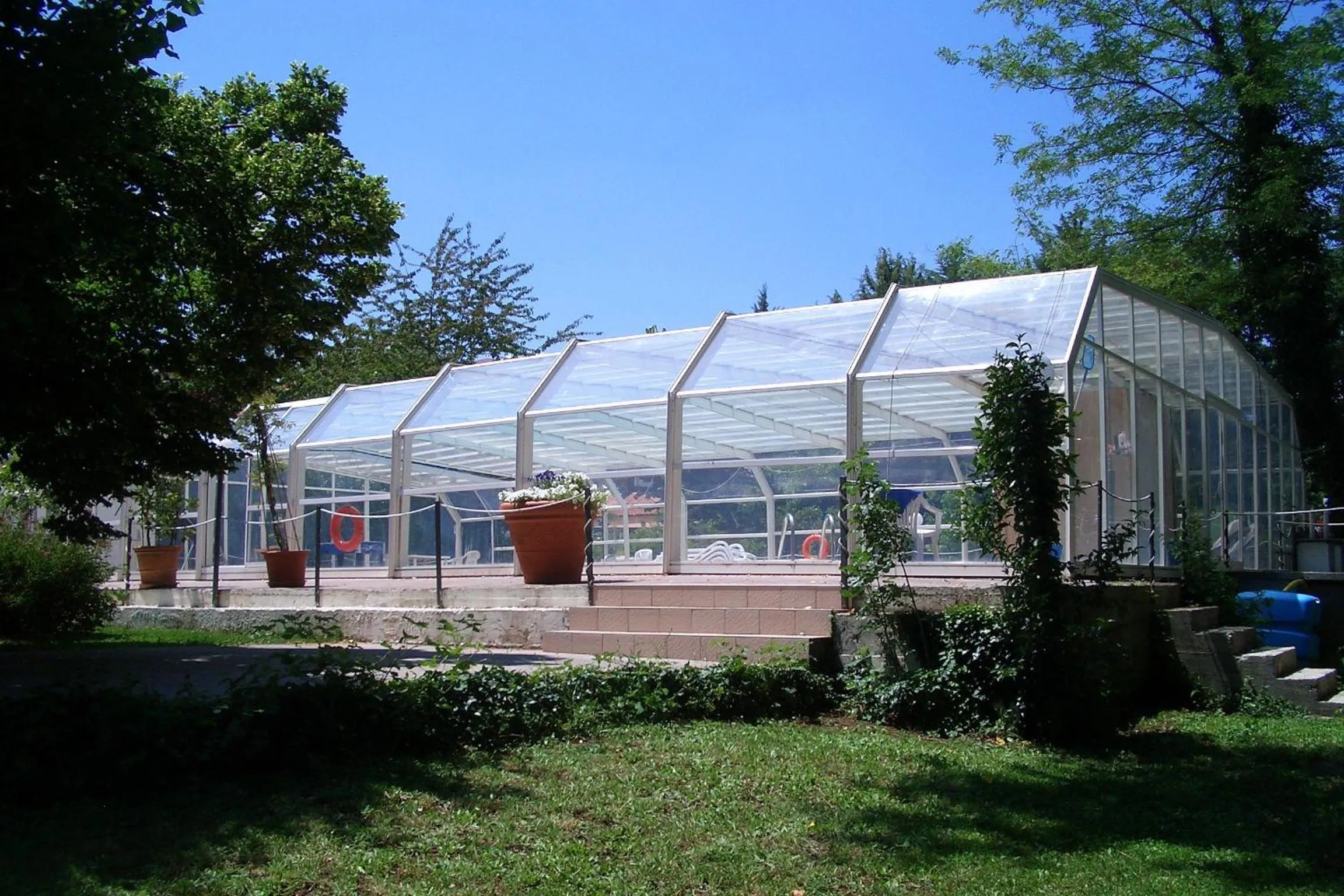 Swimming pool in King Hotel