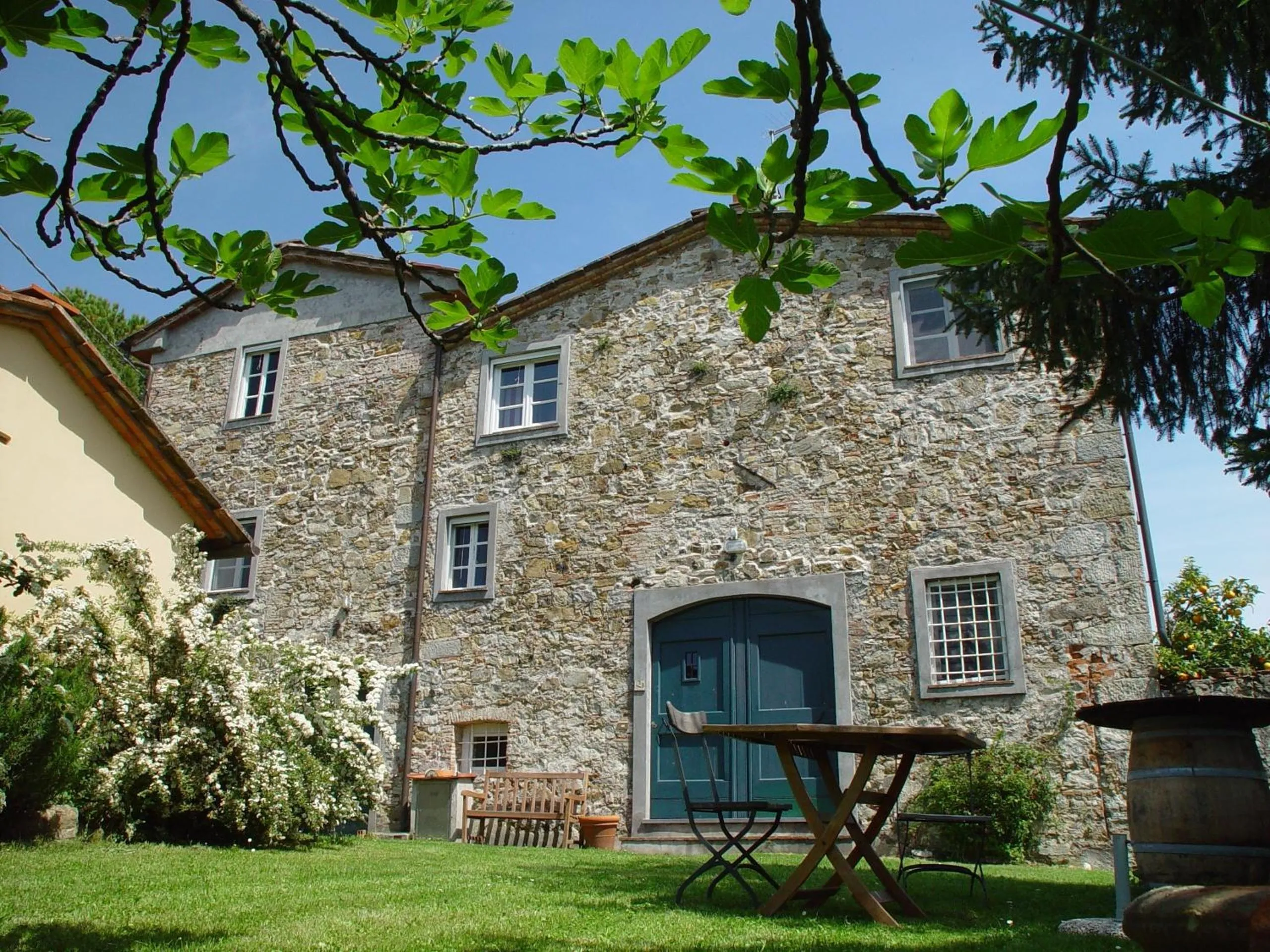 Property building in Fattoria di Fubbiano