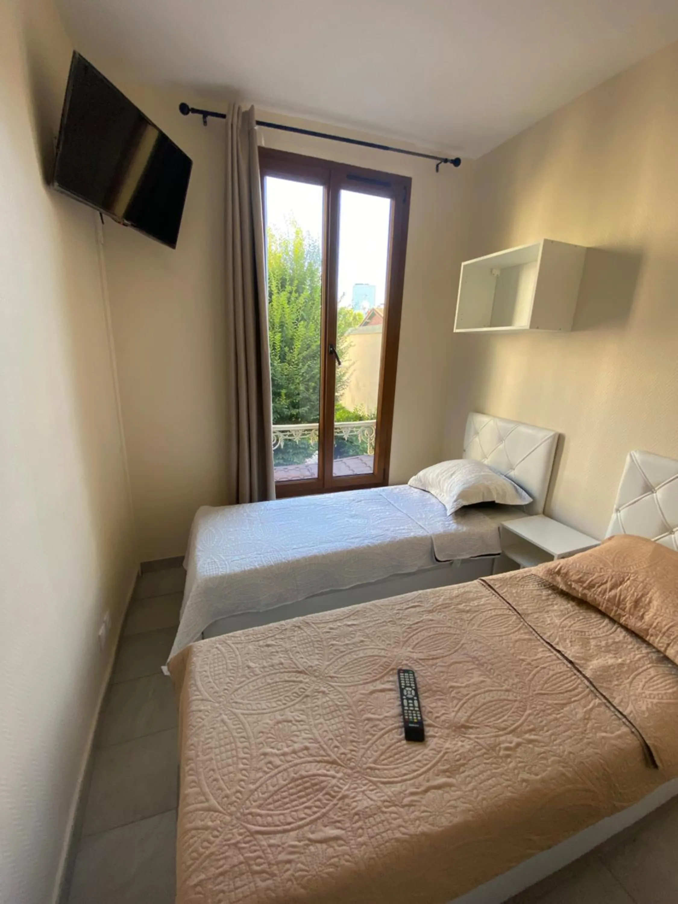 Bedroom, Bed in RENT APPART - La Garenne Colombes