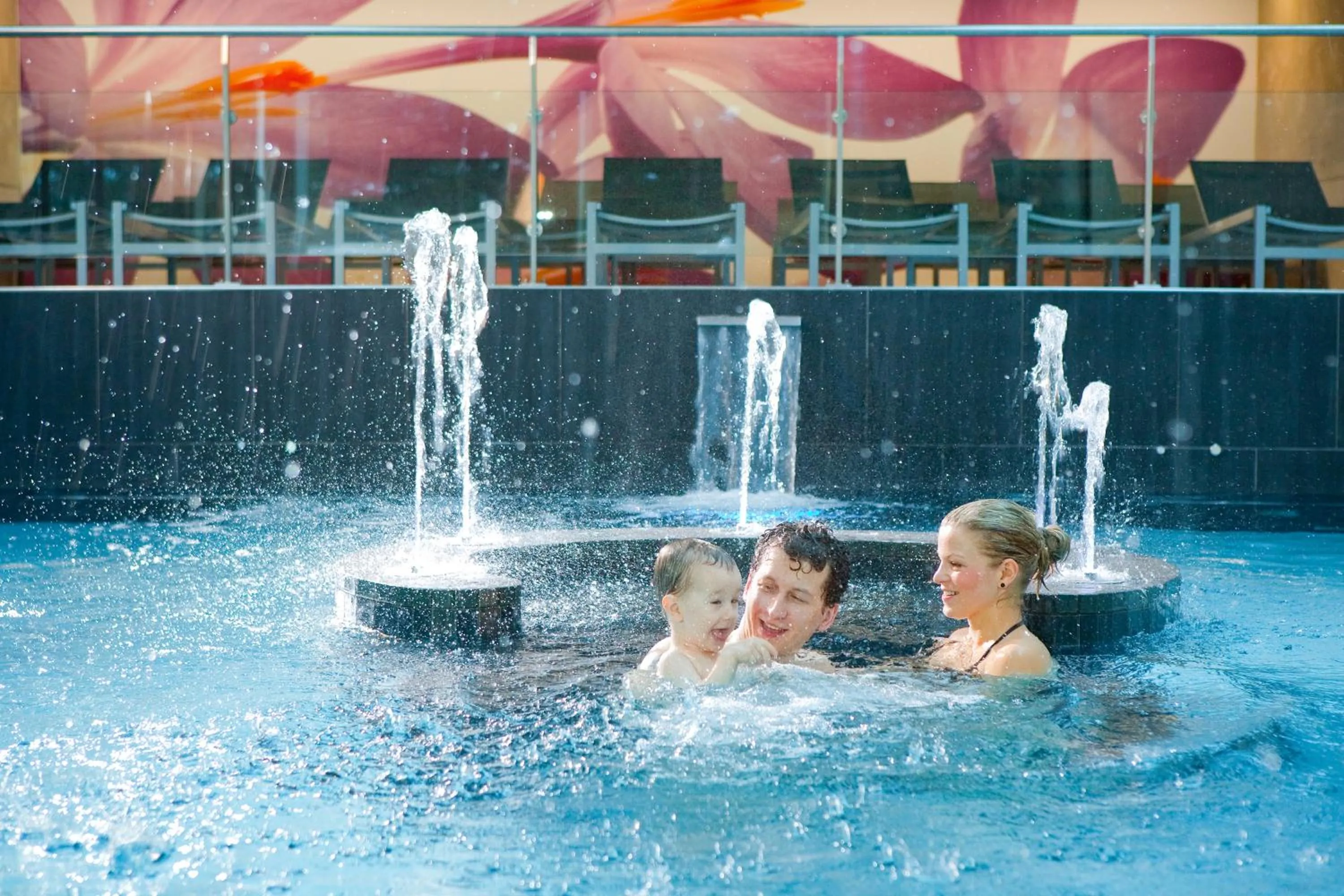 Swimming pool in Le Bristol Leukerbad