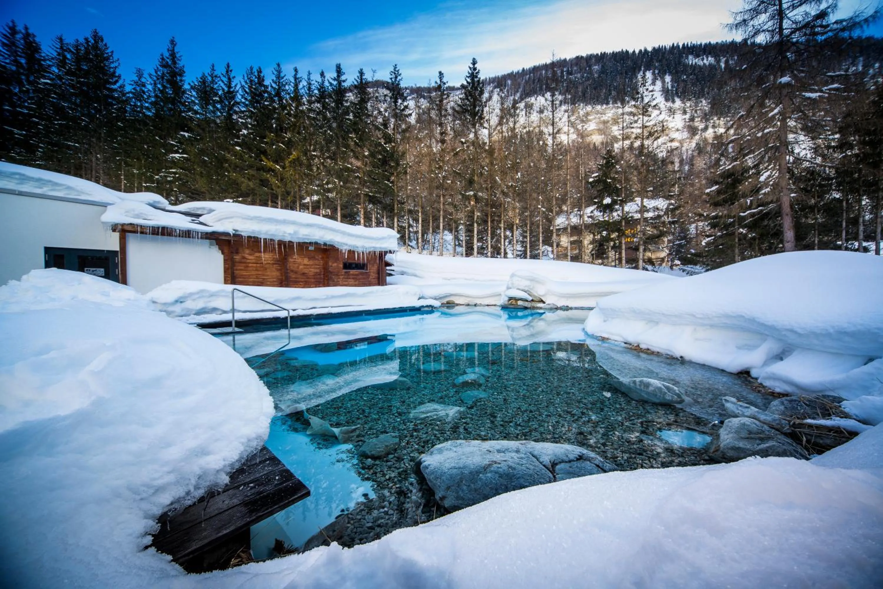 Swimming pool in Le Bristol Leukerbad