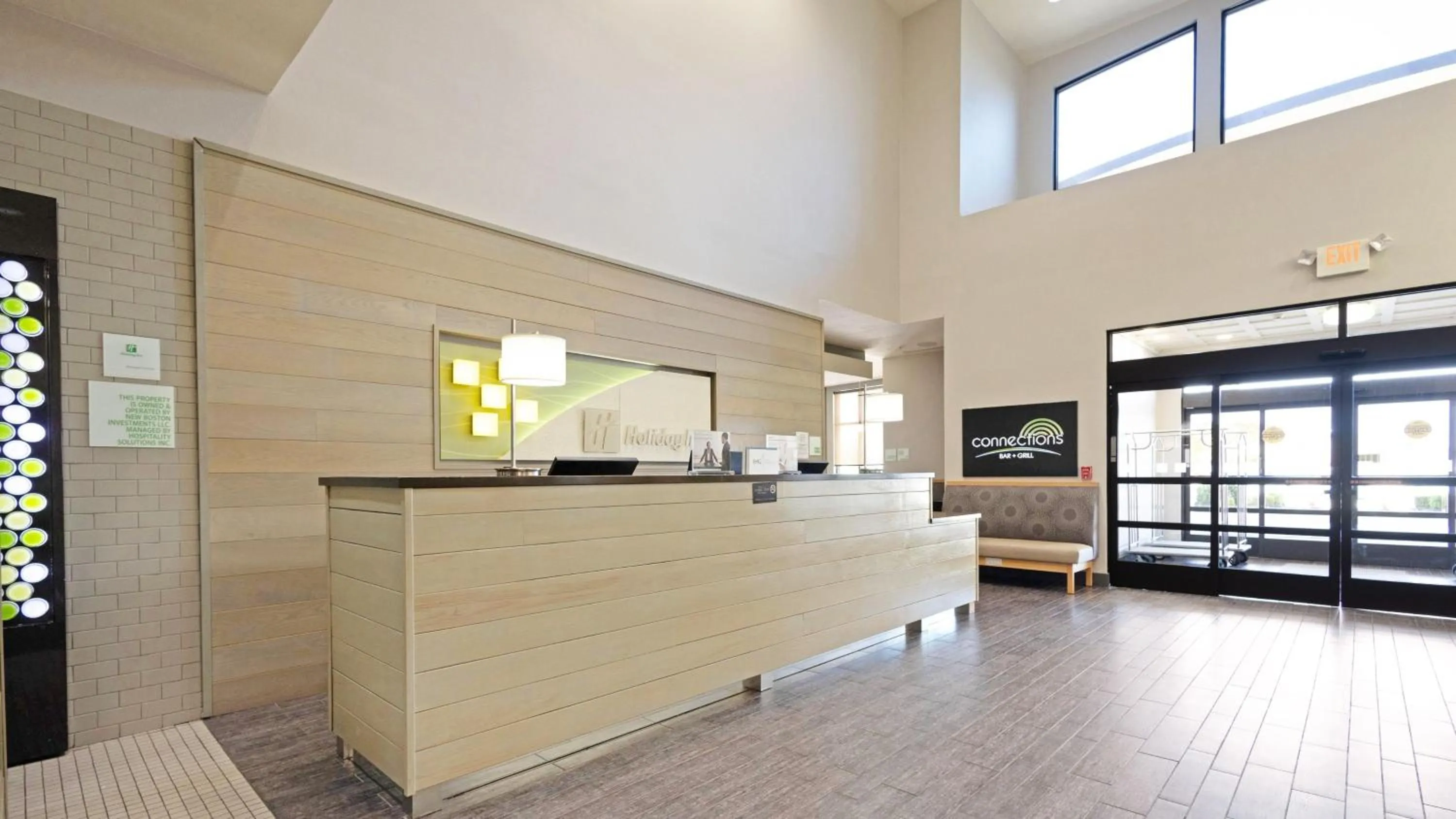 Property building in Holiday Inn Texarkana Arkansas Convention Center by IHG