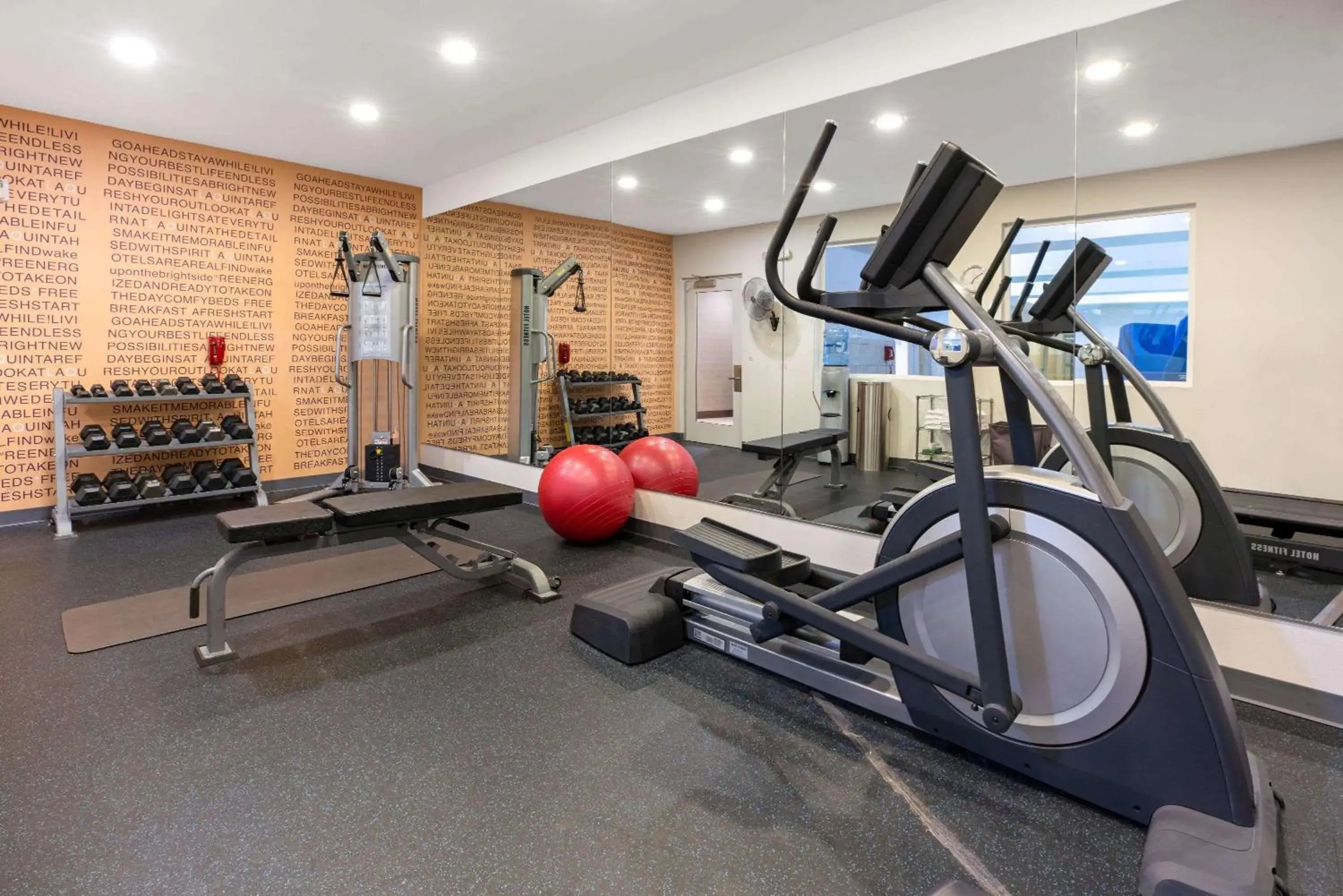 Fitness centre/facilities in La Quinta by Wyndham Bellingham Fitness centre/facilities in La Quinta by Wyndham Bellingham