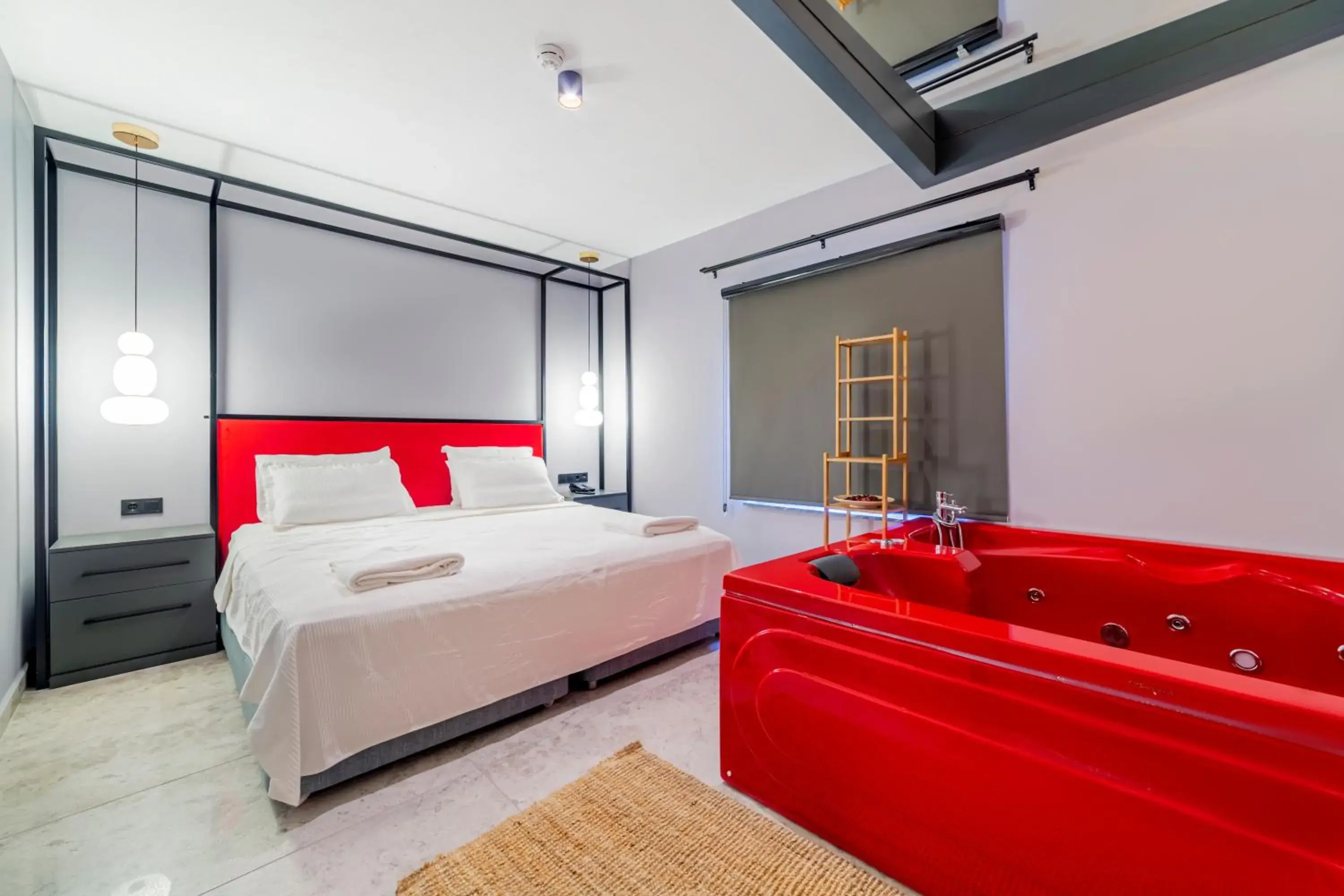 Hot Tub, Bed in Aria Riva Apart Hotel Hot Tub, Bed in Aria Riva Apart Hotel