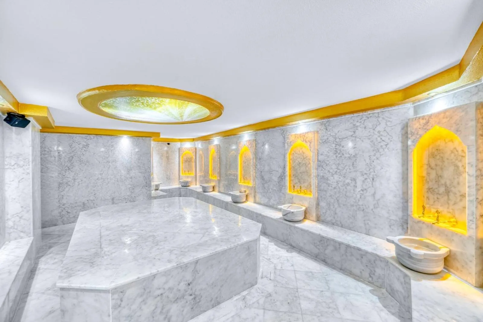 Steam room in Aria Riva Apart Hotel