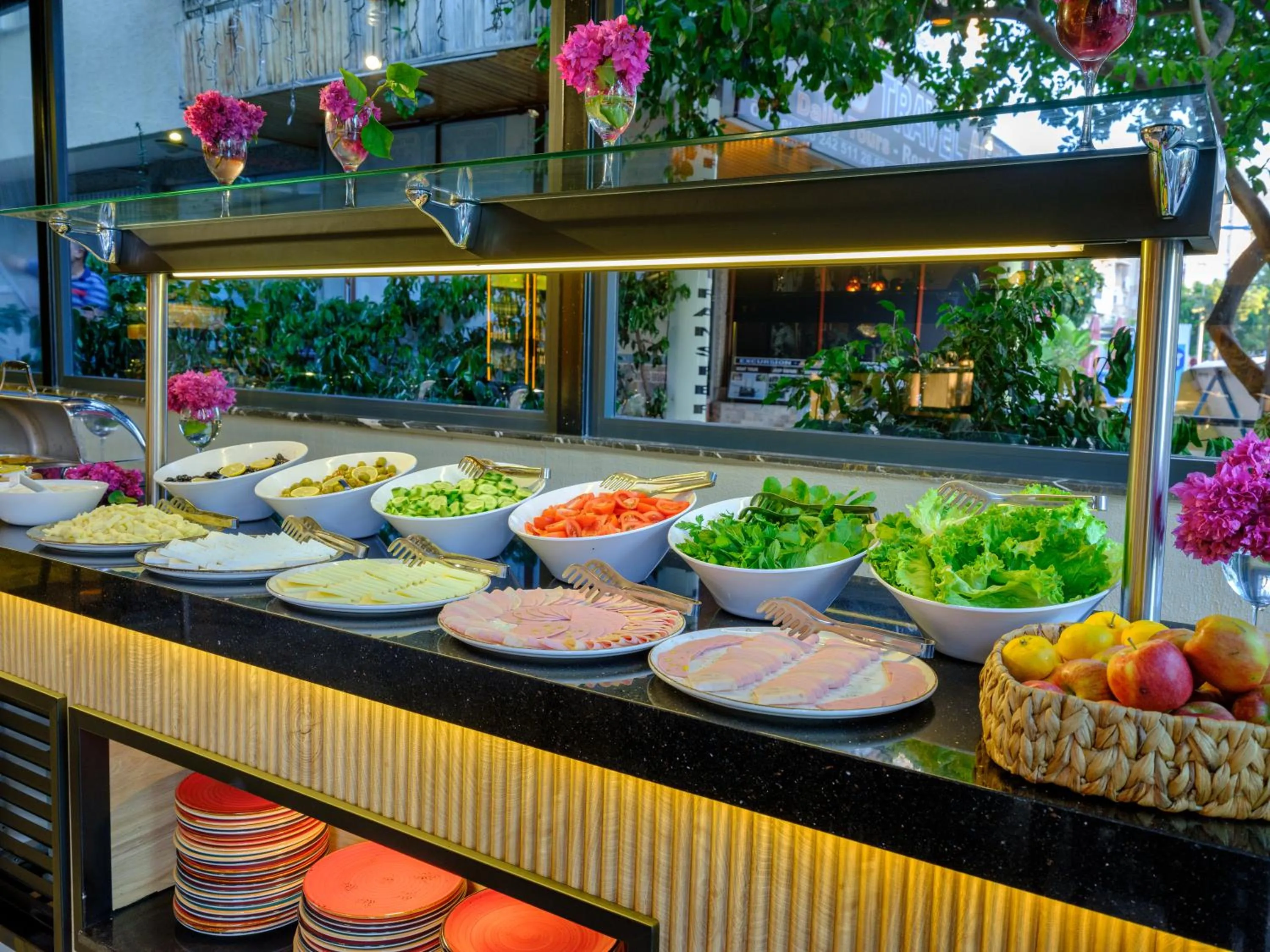 Buffet breakfast in Aria Riva Apart Hotel