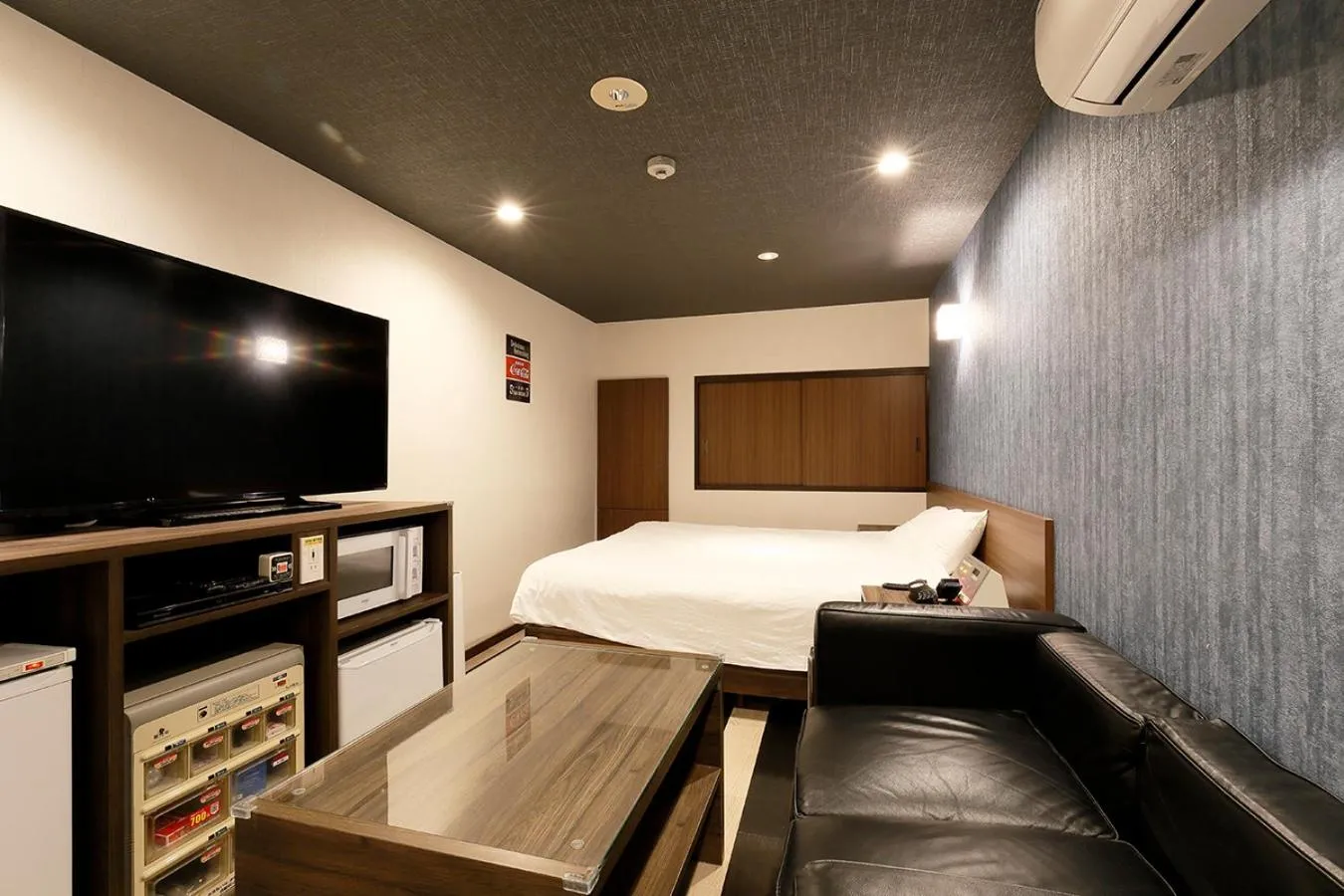 Bed in 555MOTEL SHONAN