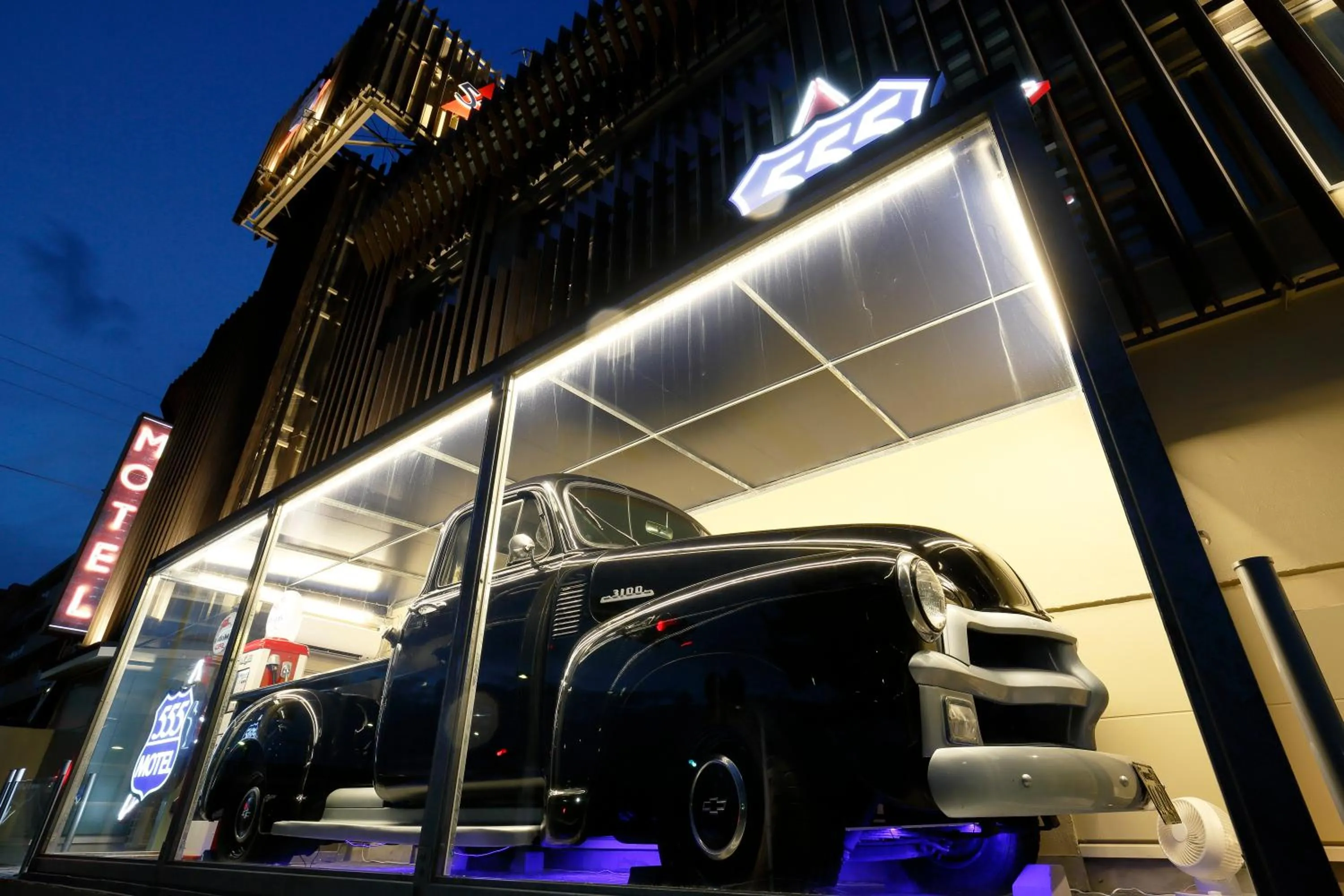 Property building in 555MOTEL SHONAN