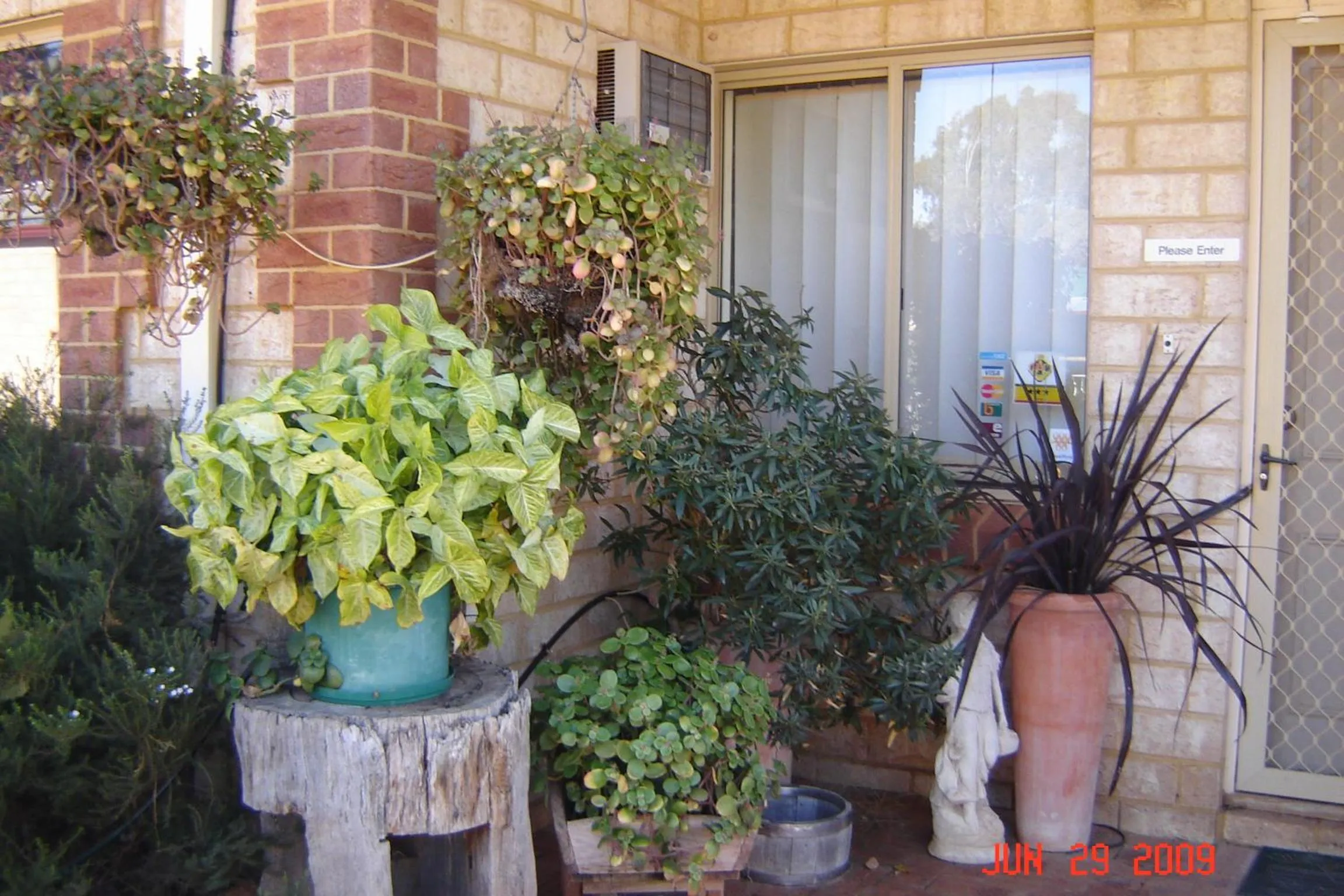 Lobby or reception in York's Boutique Motel