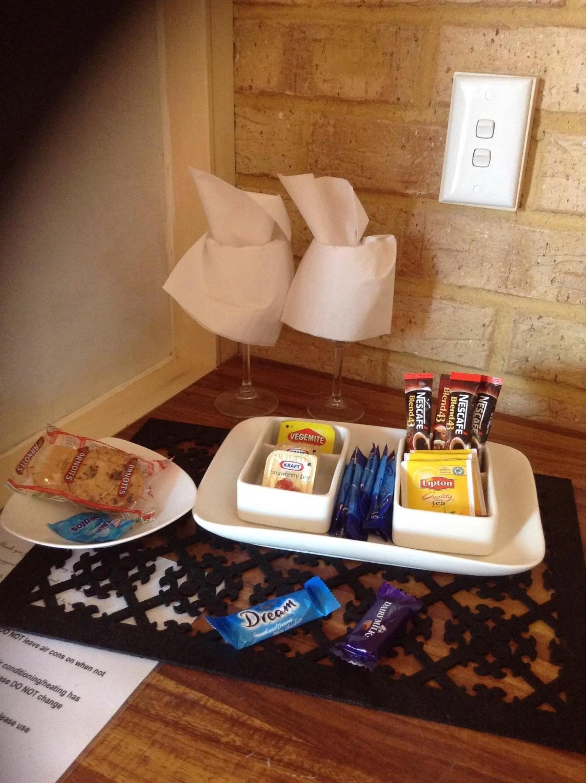 Coffee/tea facilities in York's Boutique Motel