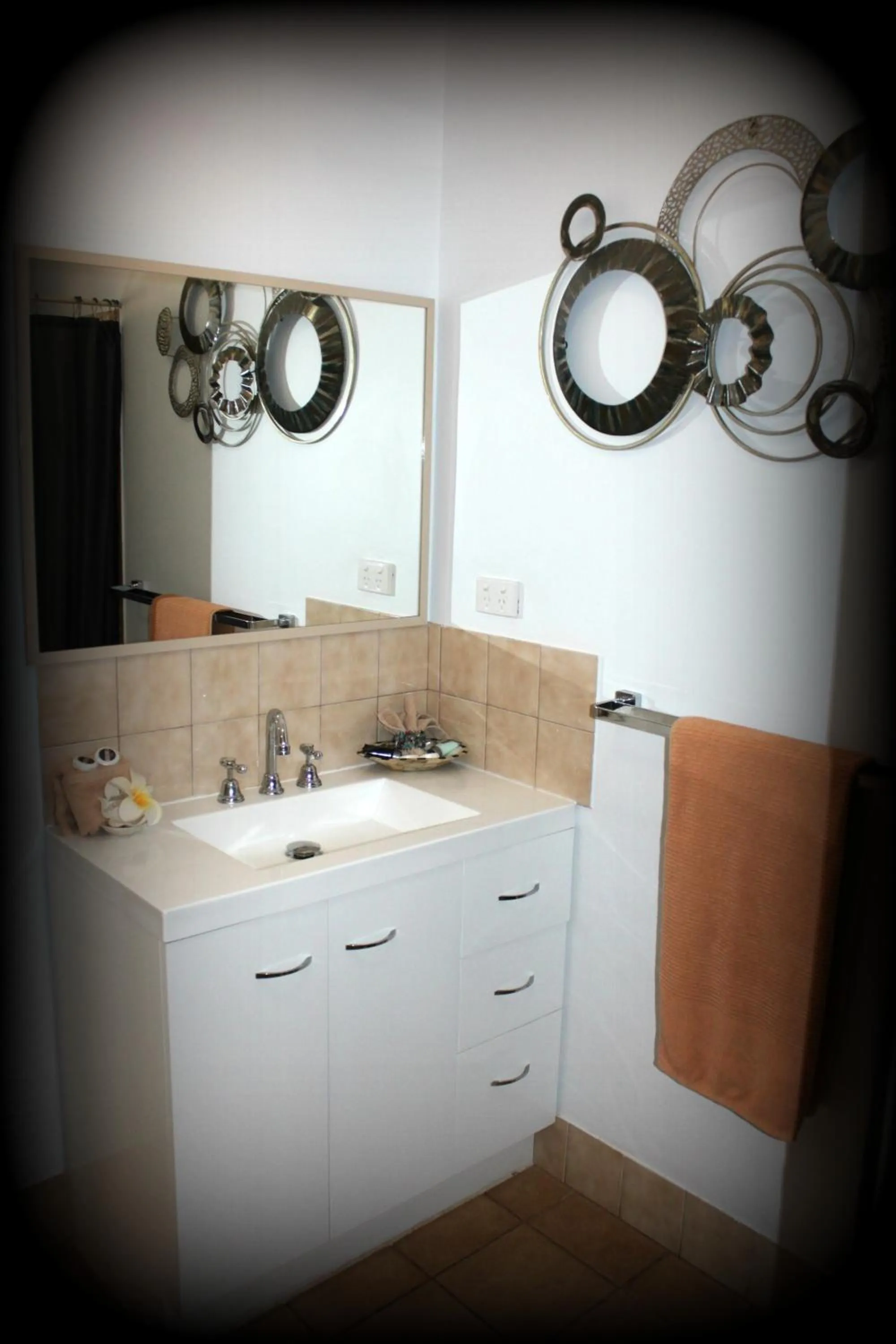 Bathroom in York's Boutique Motel