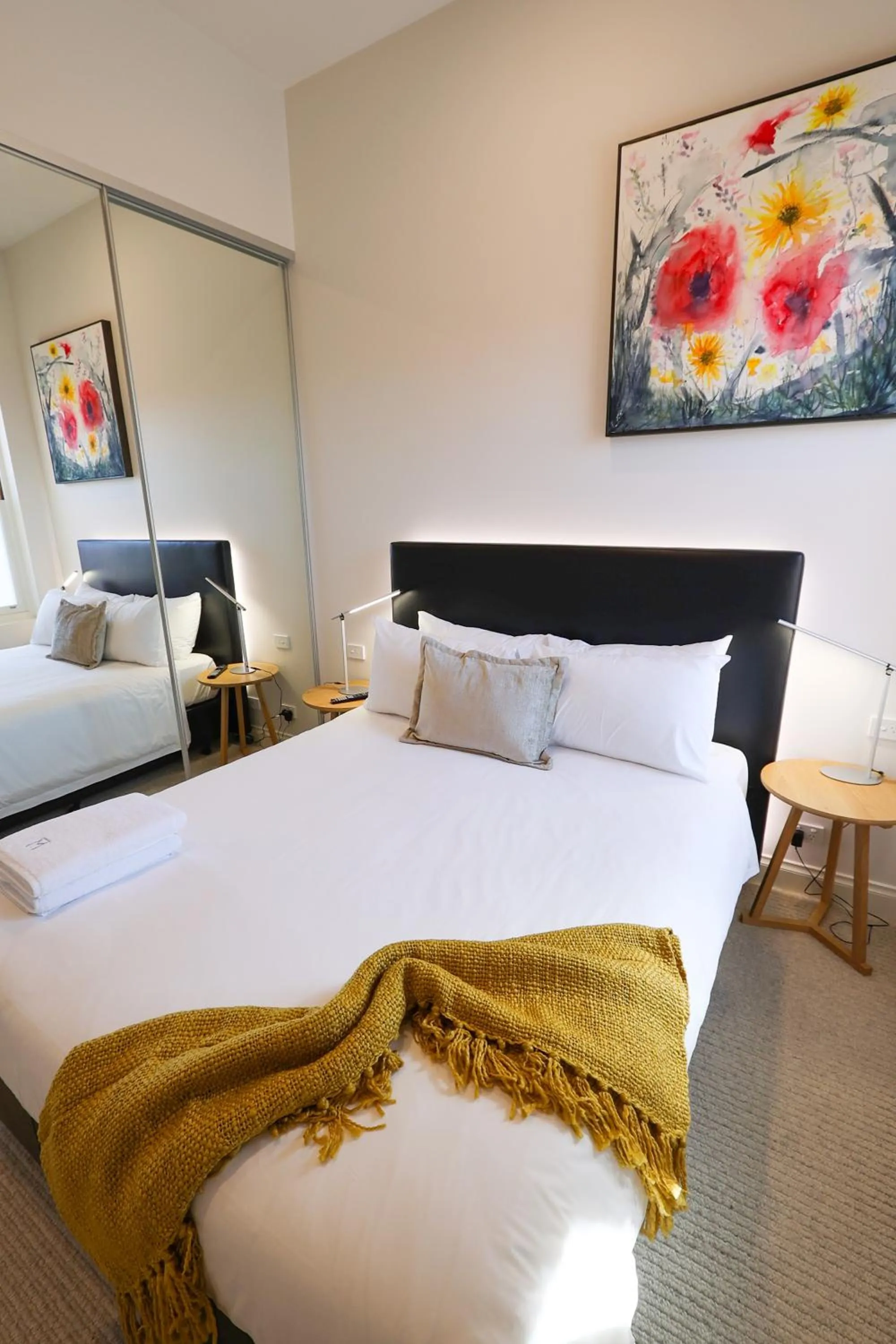 Bedroom, Bed in Mansi on Raymond