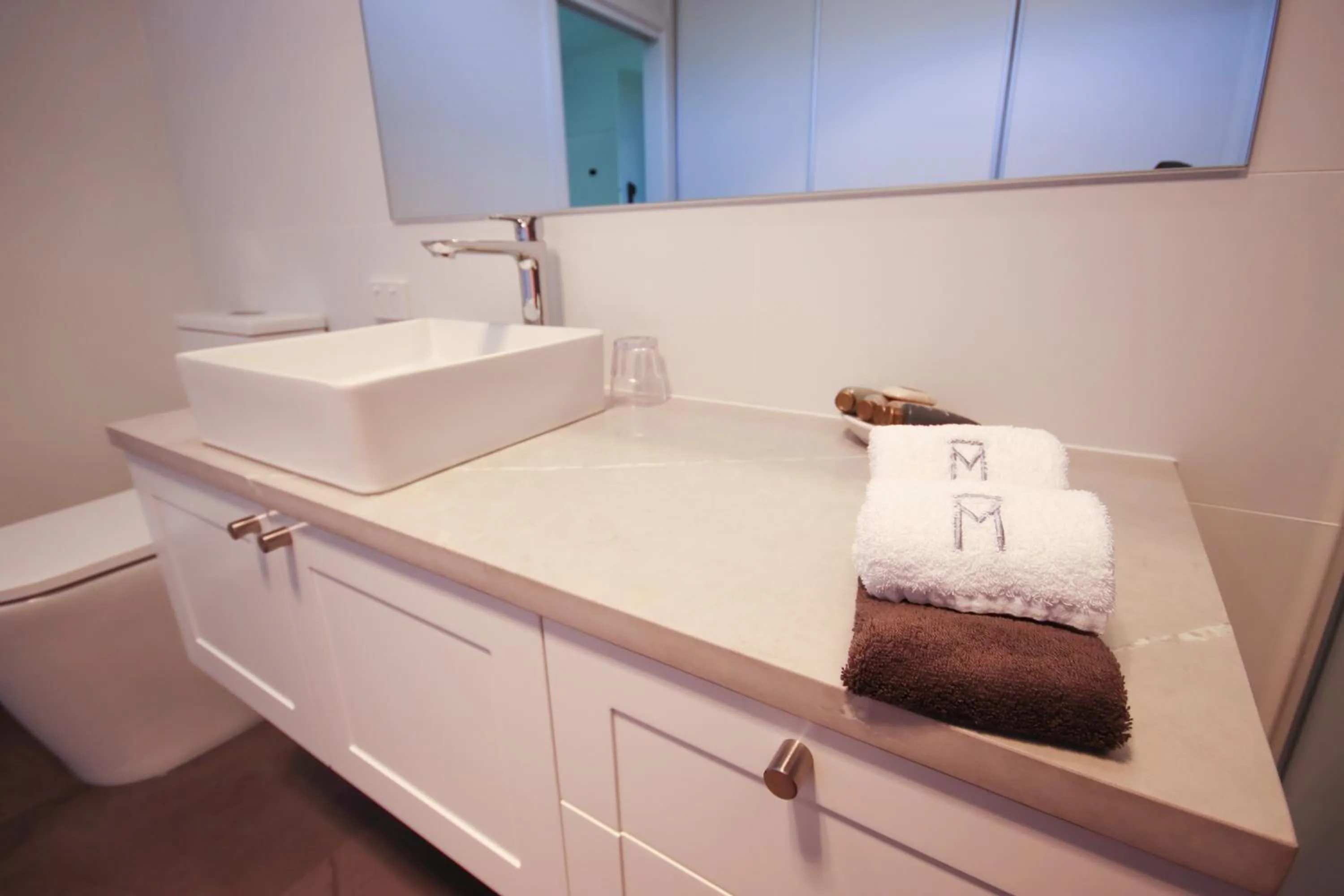 Bathroom in Mansi on Raymond