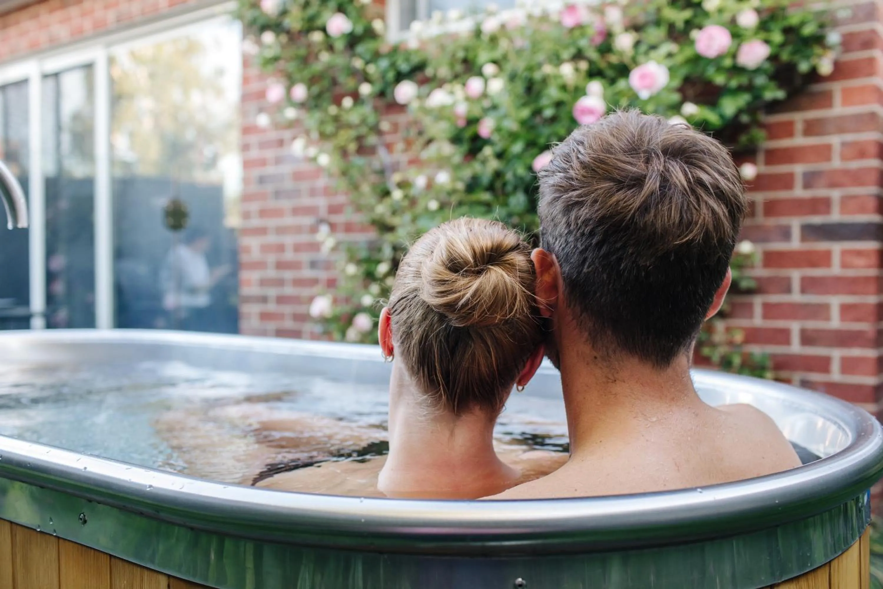 Hot Spring Bath in Mansi on Raymond