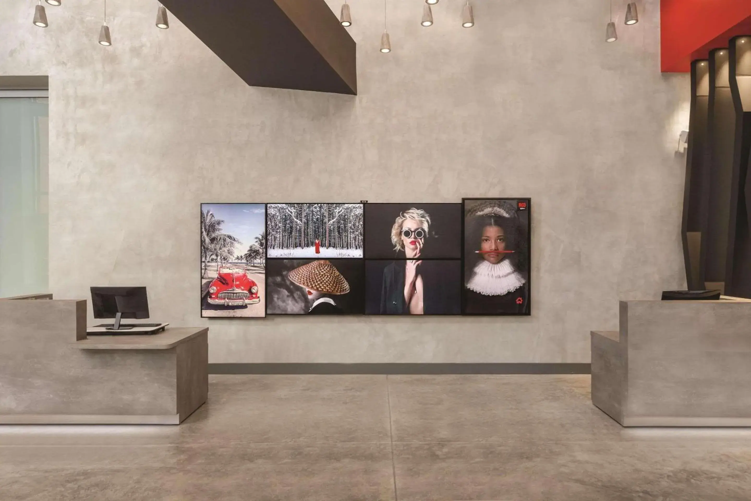 Lobby or reception in Radisson RED Miami Airport Lobby or reception in Radisson RED Miami Airport