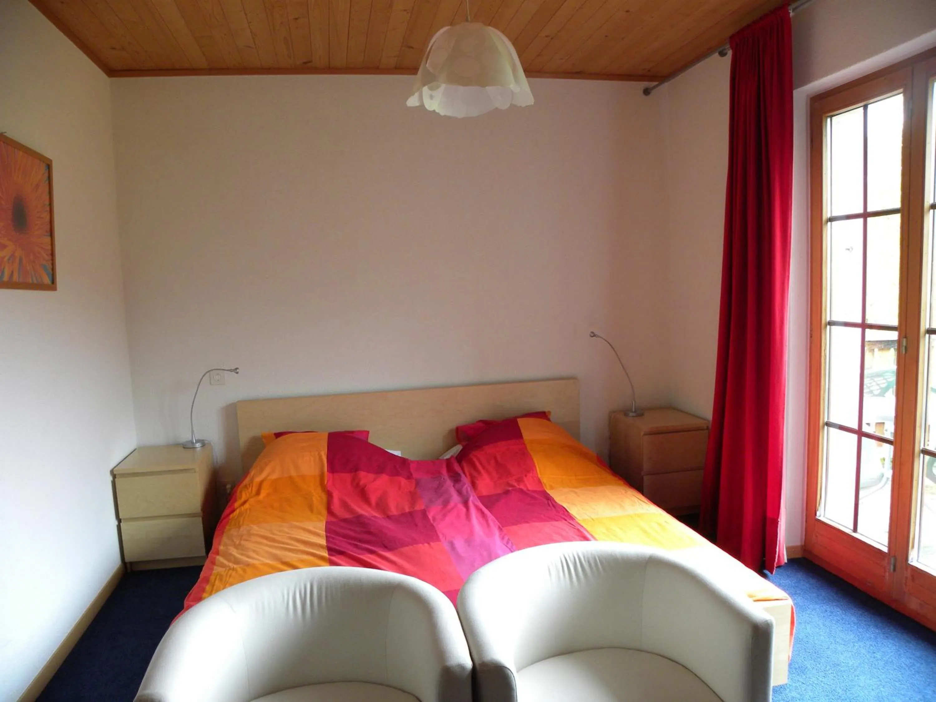 Bed in Hotel Restaurant Walliser Sonne