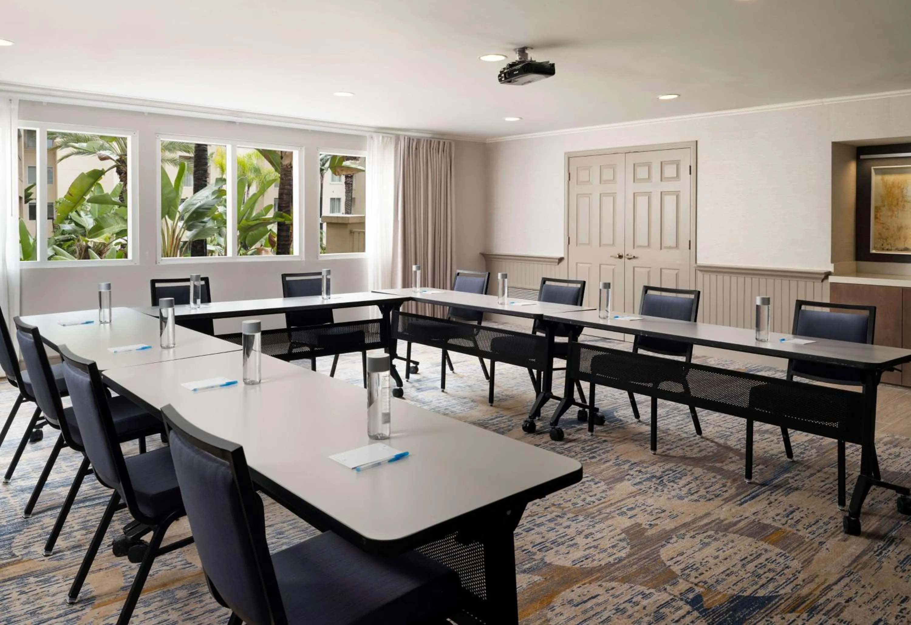 Meeting/conference room in Hyatt House San Diego Sorrento Mesa