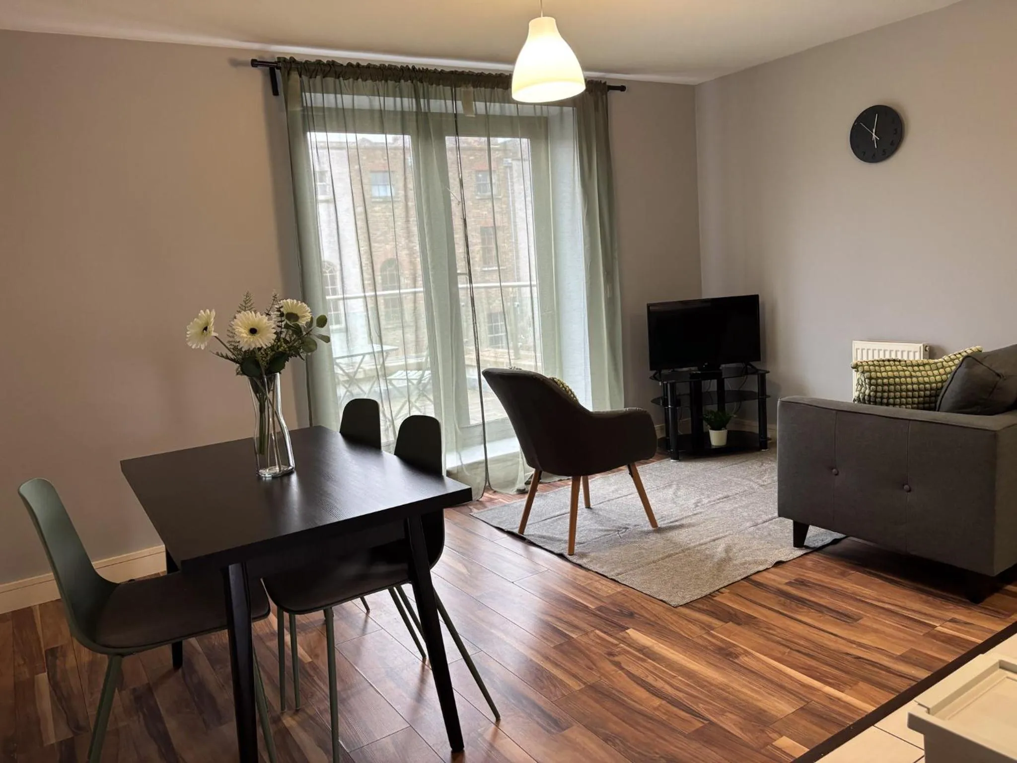 Living room in Leevin Studios